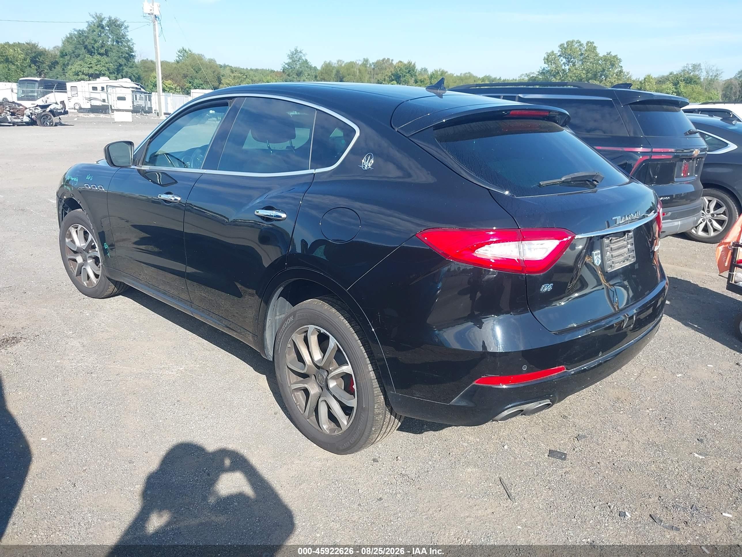 2019 Maserati Levante VIN ZN661XUA4KX317548 IAAI salvage auction — Unknown, Wait Title, sold $7,800 on 2026-09-20 (photo 3)