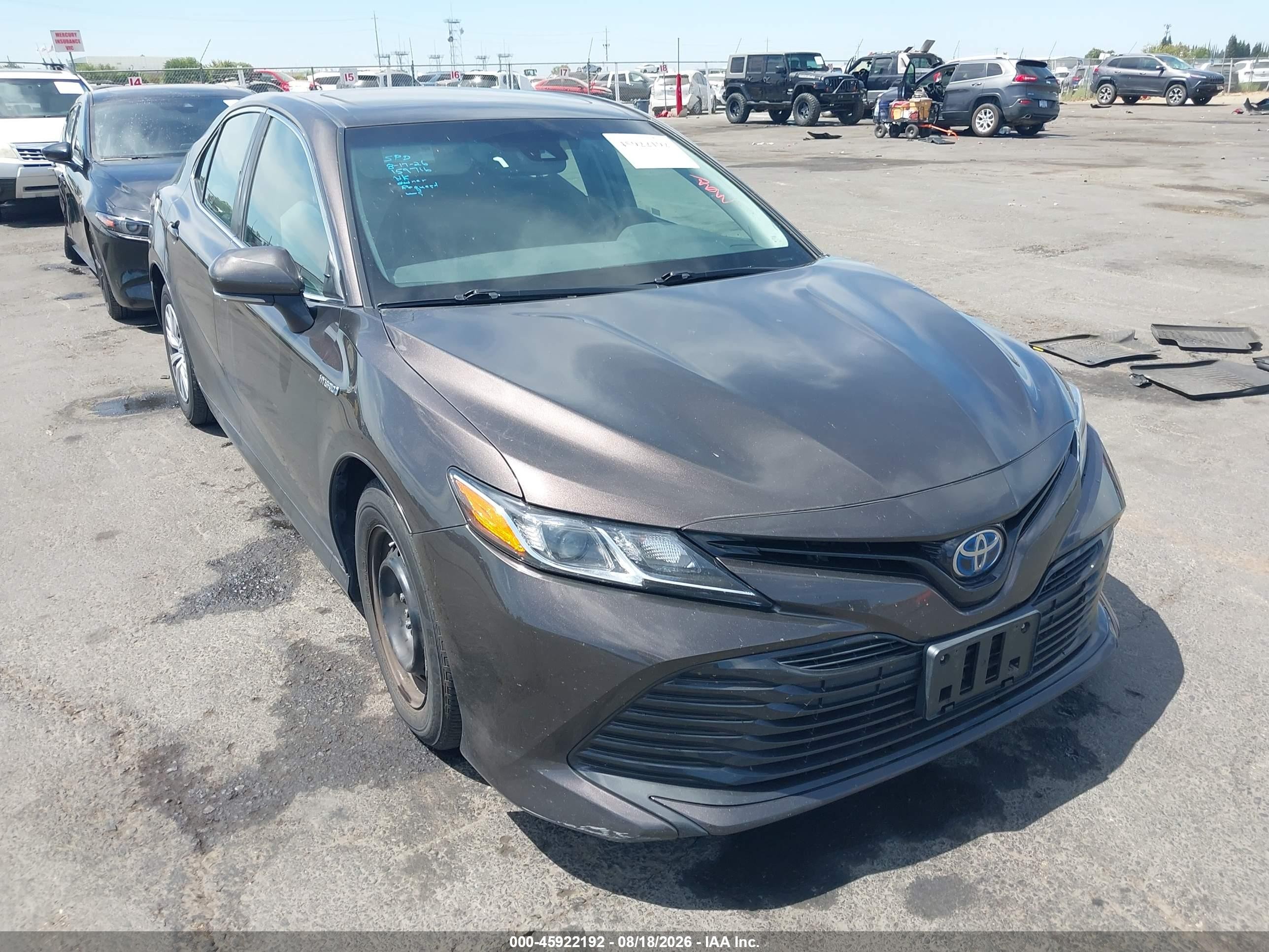 2018 Toyota Camry Hybrid VIN 4T1B31HK5JU001503 — IAAI salvage auction photo