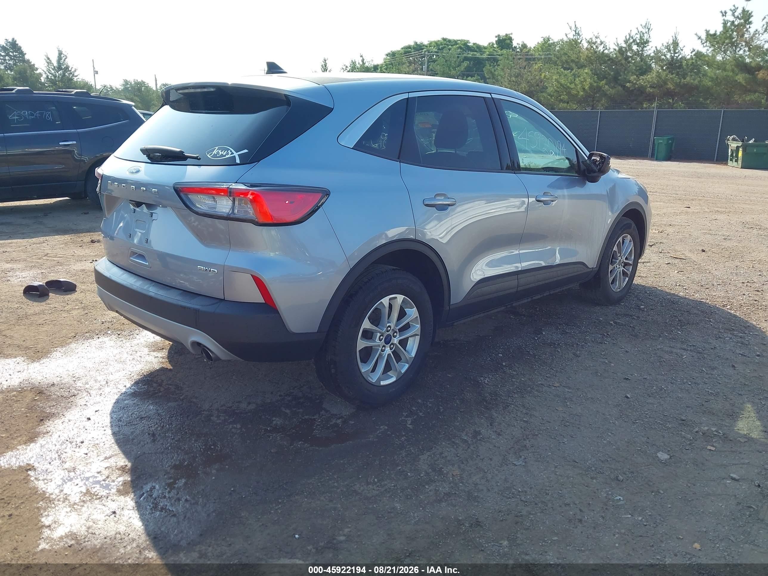 2022 Ford Escape VIN 1FMCU9G62NUB70372 IAAI salvage auction — Storm Damage, Salvage (Indiana), sold $4,300 on 2026-09-13 (photo 4)