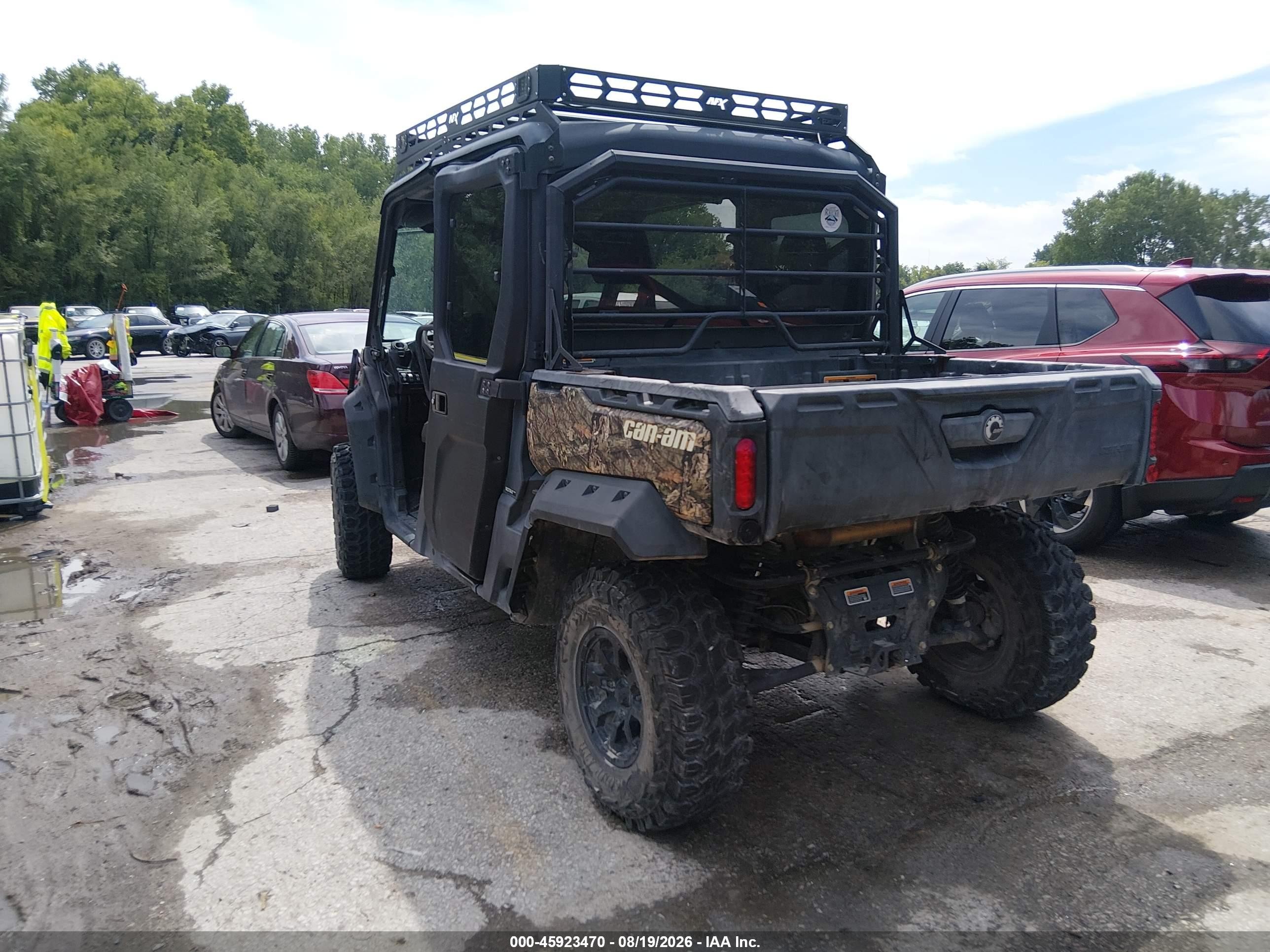 2022 Can-am/ brp Traxter VIN 3JBUUAX44NK001966 IAAI salvage auction — Side, Salvage (Nebraska), sold $10,000 on 2026-09-18 (photo 3)