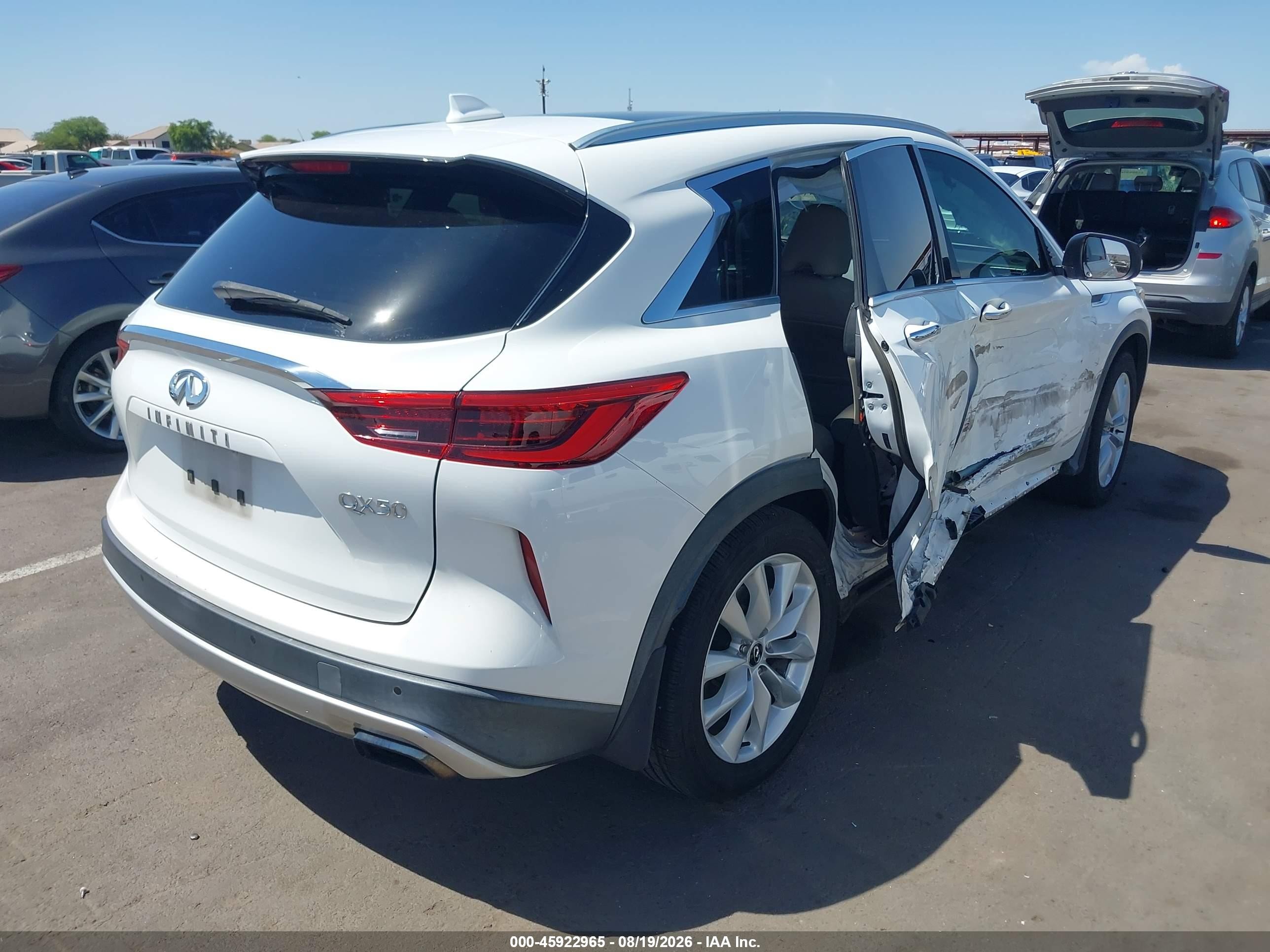 2019 Infiniti QX50 VIN 3PCAJ5M16KF115403 IAAI salvage auction — Side, Salvage (Arizona), sold $4,550 on 2026-09-23 (photo 4)