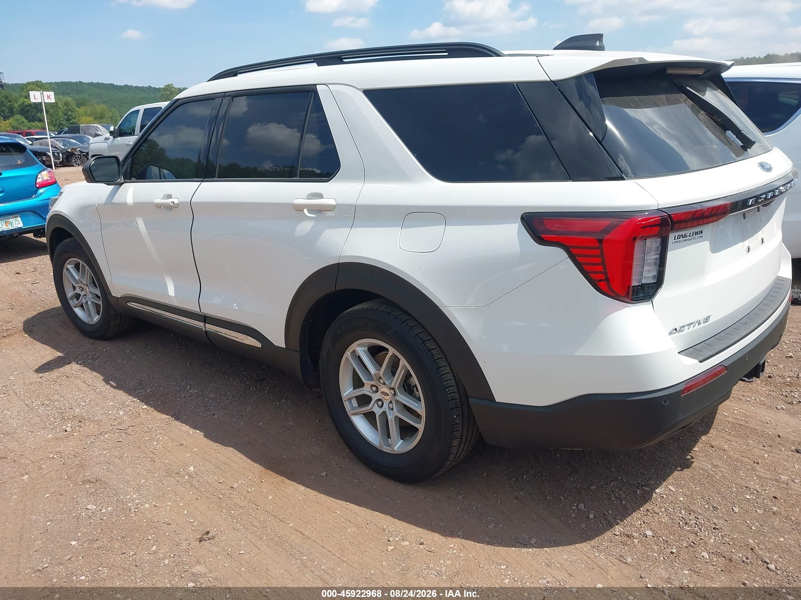 2025 Ford Explorer VIN 1FMUK7DH2SGA26643 IAAI salvage auction — Side, Salvage (Alabama), sold $14,425 on 2026-10-05 (photo 3)