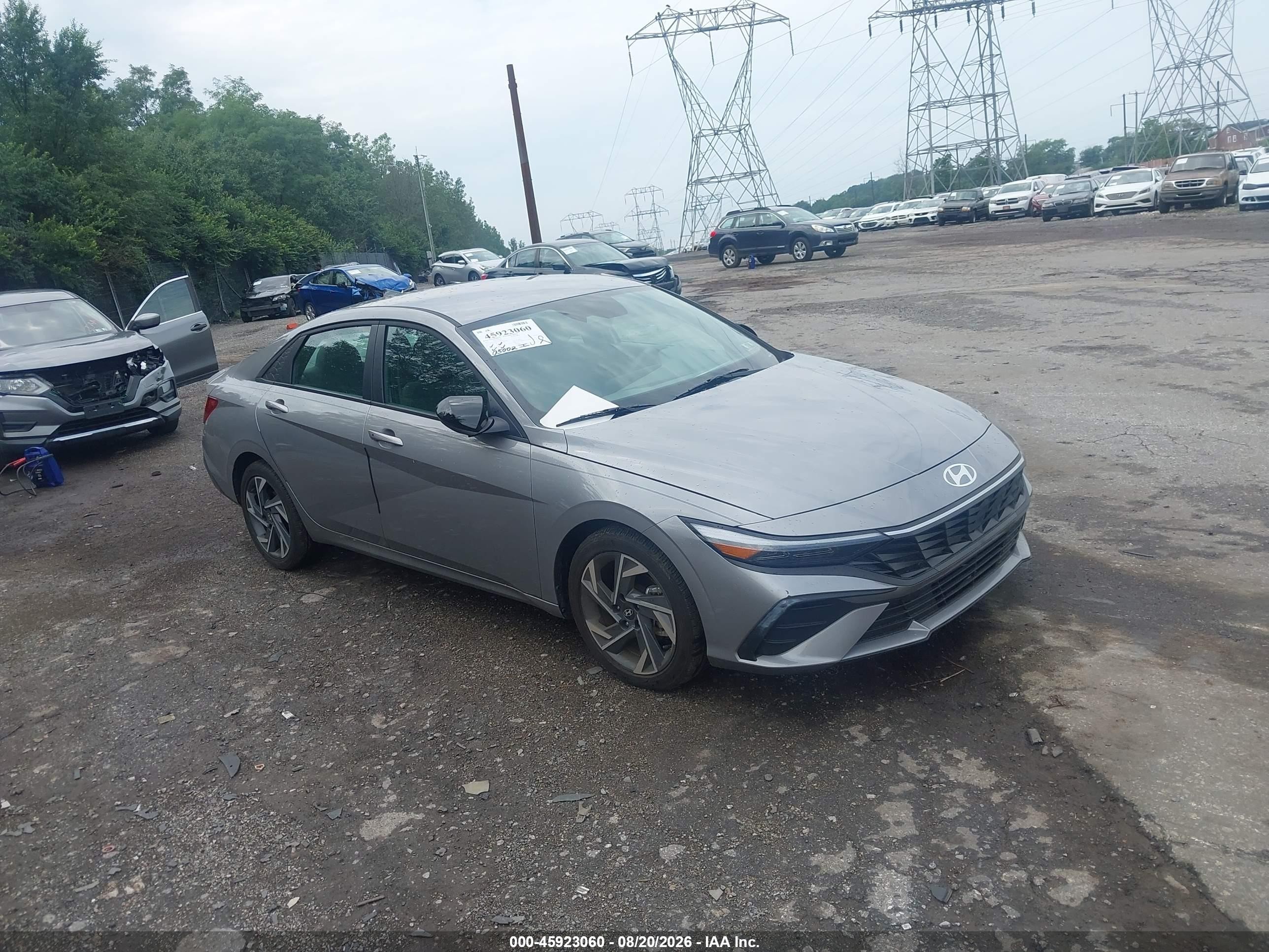 2025 Hyundai Elantra VIN KMHLM4DG2SU083163 — IAAI salvage auction photo