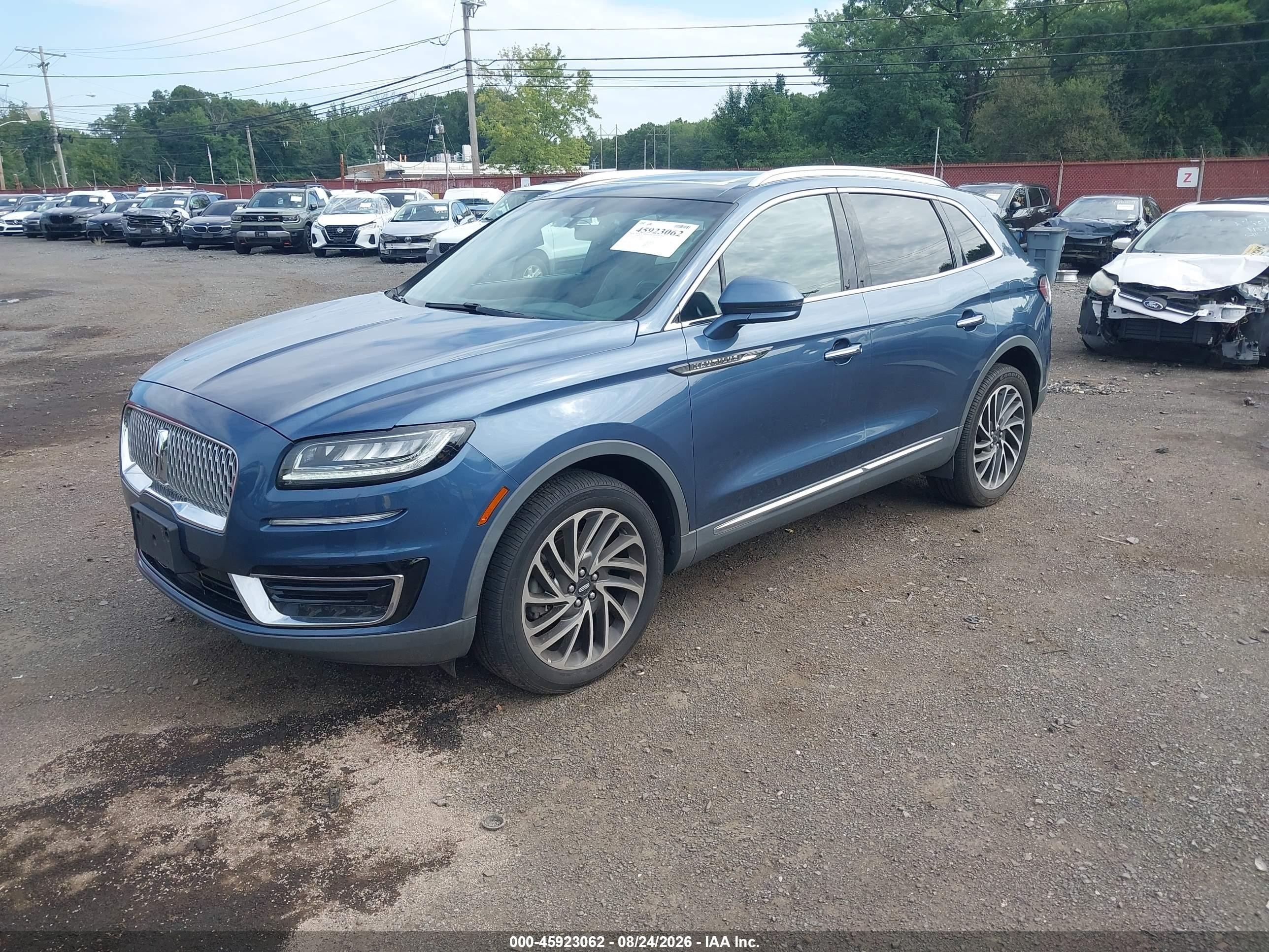 2019 Lincoln Nautilus VIN 2LMPJ8LPXKBL17868 IAAI salvage auction — Water/Flood, Salvage (Idaho), sold $6,600 on 2026-09-12 (photo 2)