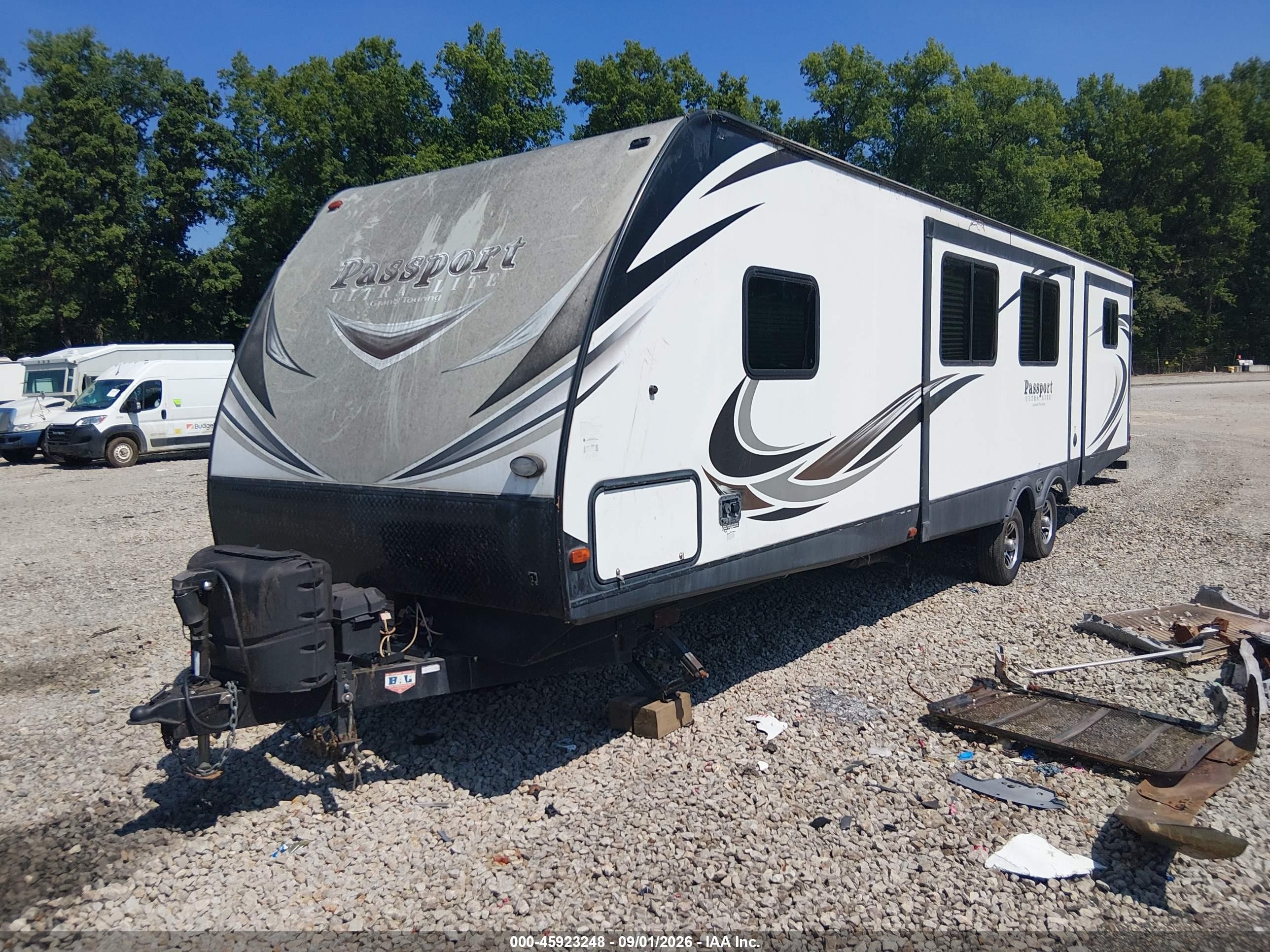 2017 Keystone Rv Passport VIN 4YDT33523HT416065 IAAI salvage auction — Front End, Salvage (Ohio), sold $3,550 on 2026-09-17 (photo 2)