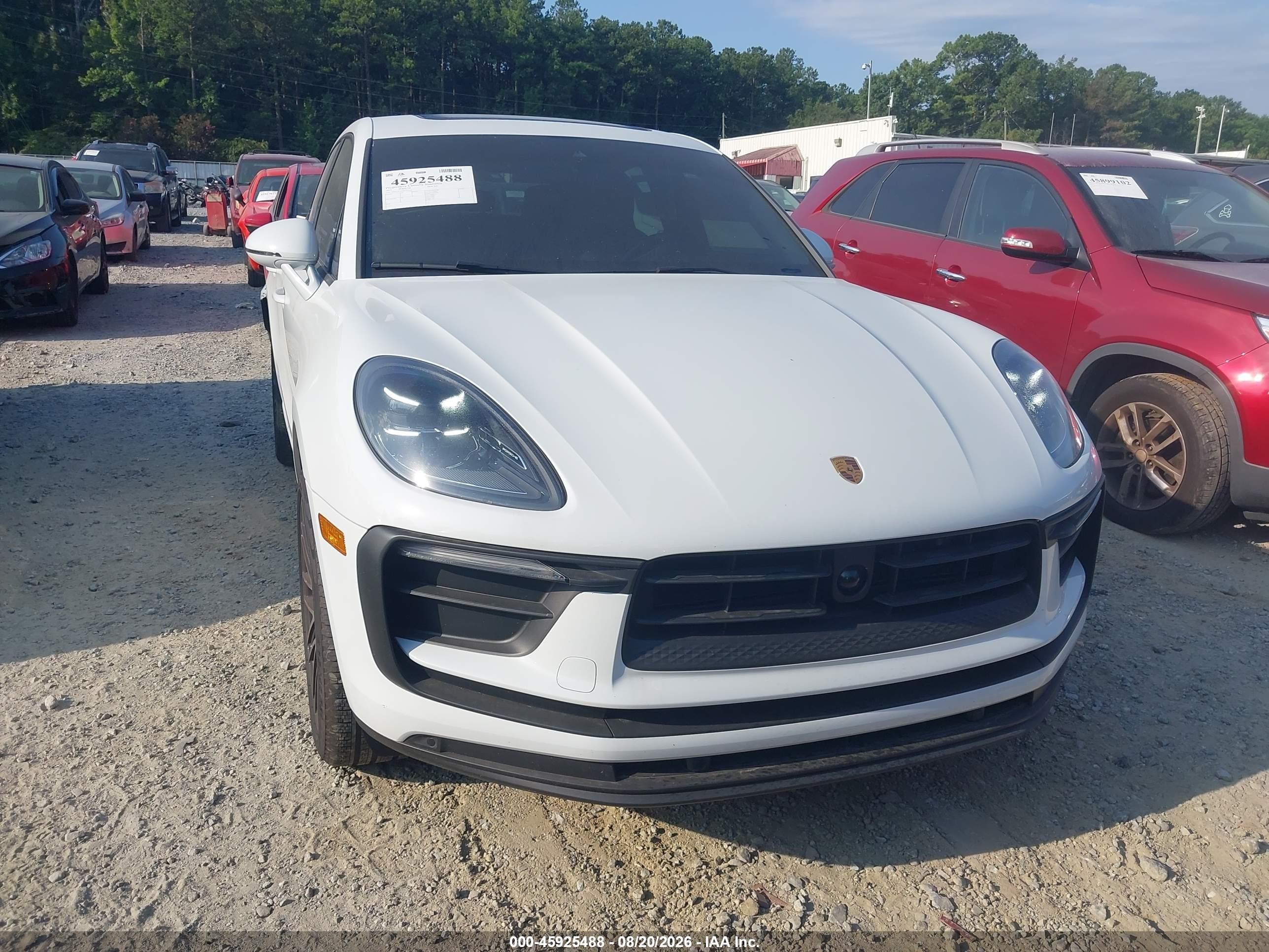 2025 Porsche Macan VIN WP1AA2A59SLB15526 — IAAI salvage auction photo