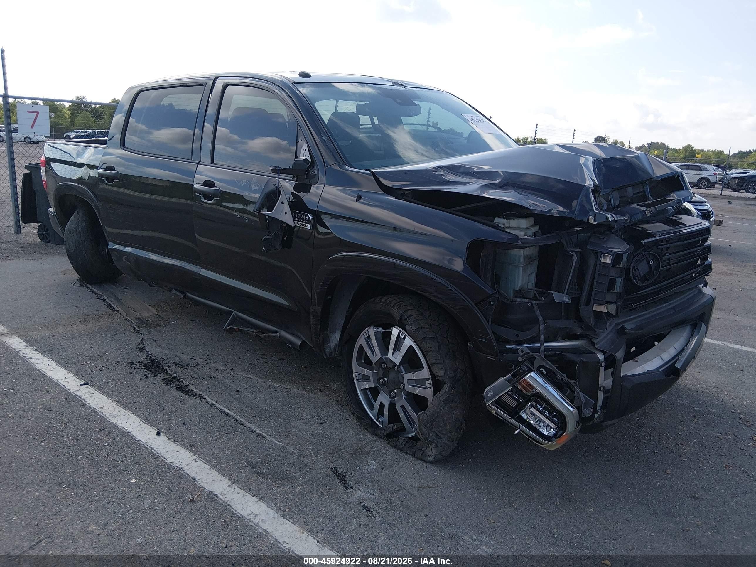 2018 Toyota Tundra VIN 5TFAW5F13JX728937 — IAAI salvage auction photo