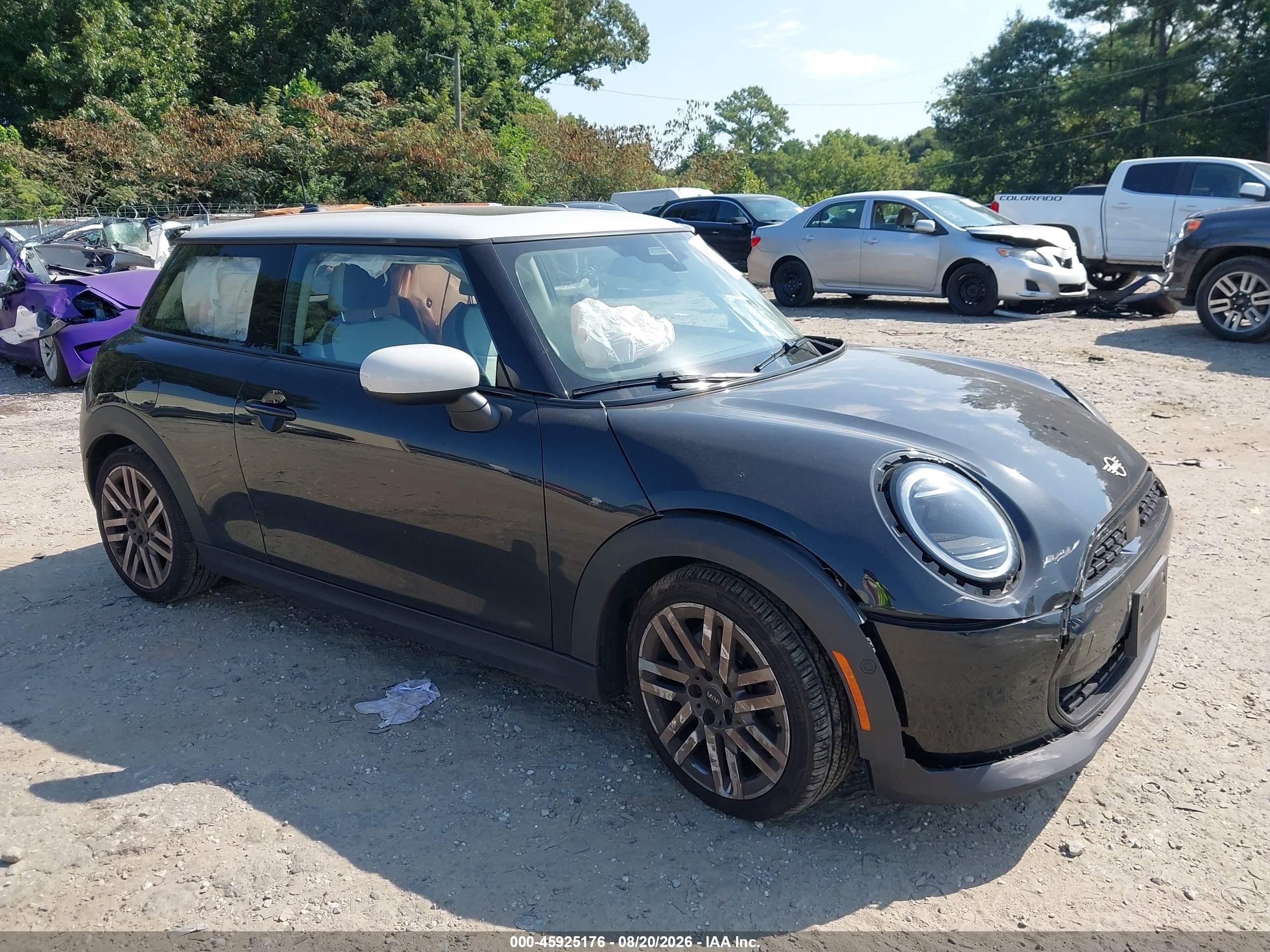2025 Mini Hardtop VIN WMW13GD09S2W33583 — IAAI salvage auction photo