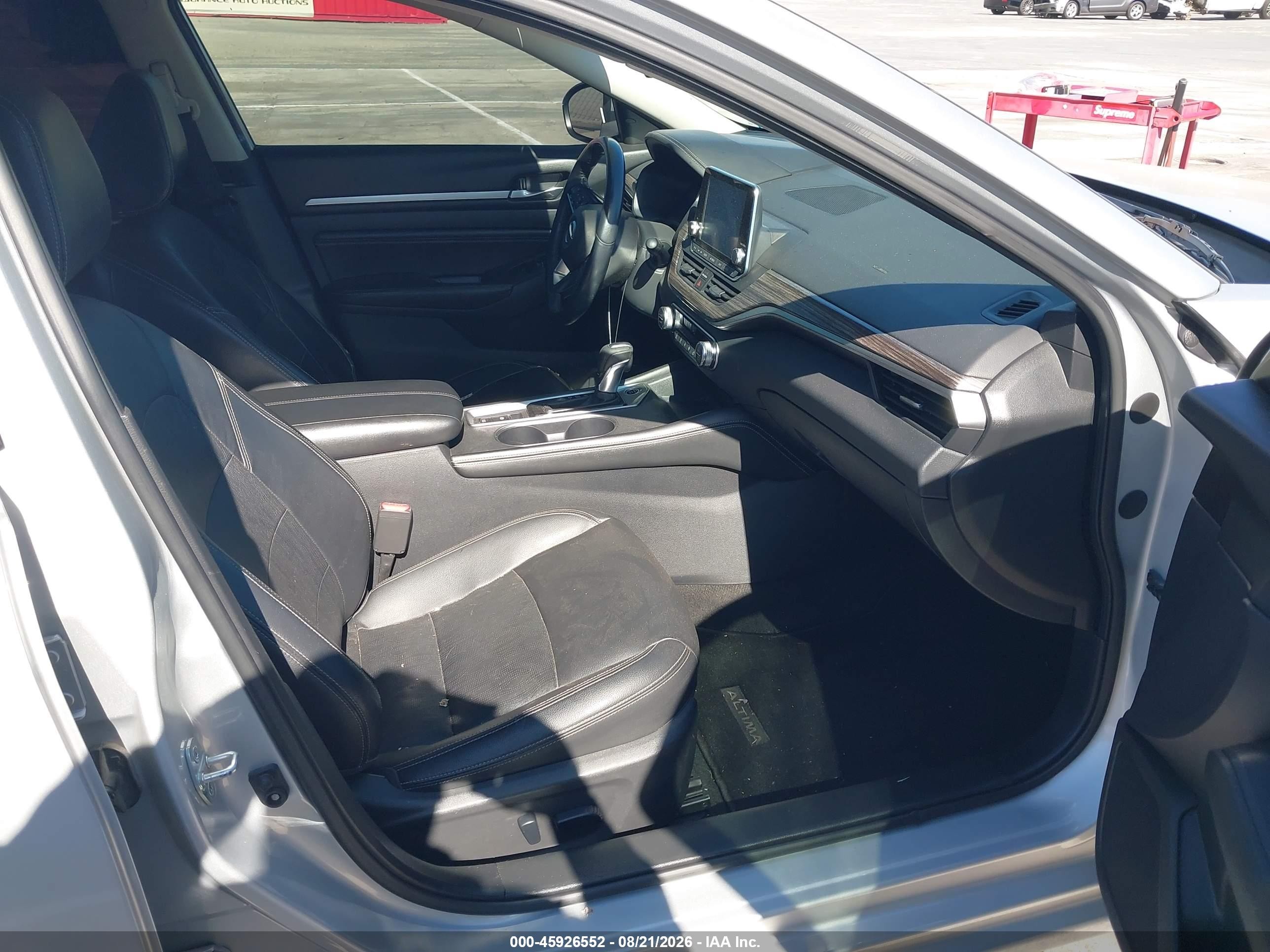 2019 Nissan Altima VIN 1N4BL4EV6KN311391 IAAI salvage auction — Rear End, Salvage (California), sold $4,550 on 2026-09-13 (photo 5)
