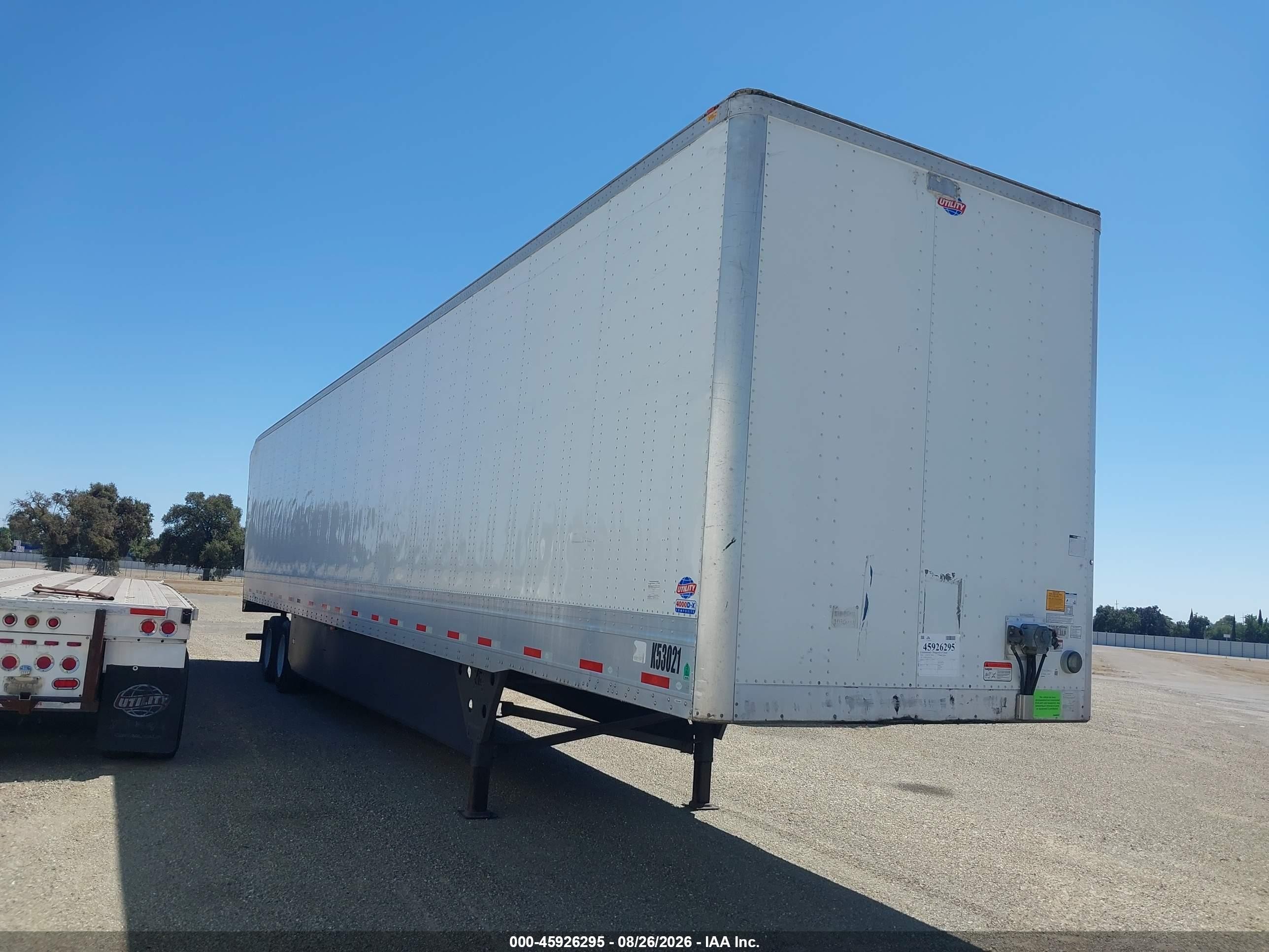 2024 Utility Trailer Mfg Utility Trailer Mfg VIN 1UYVS2534R3103031 — IAAI salvage auction photo