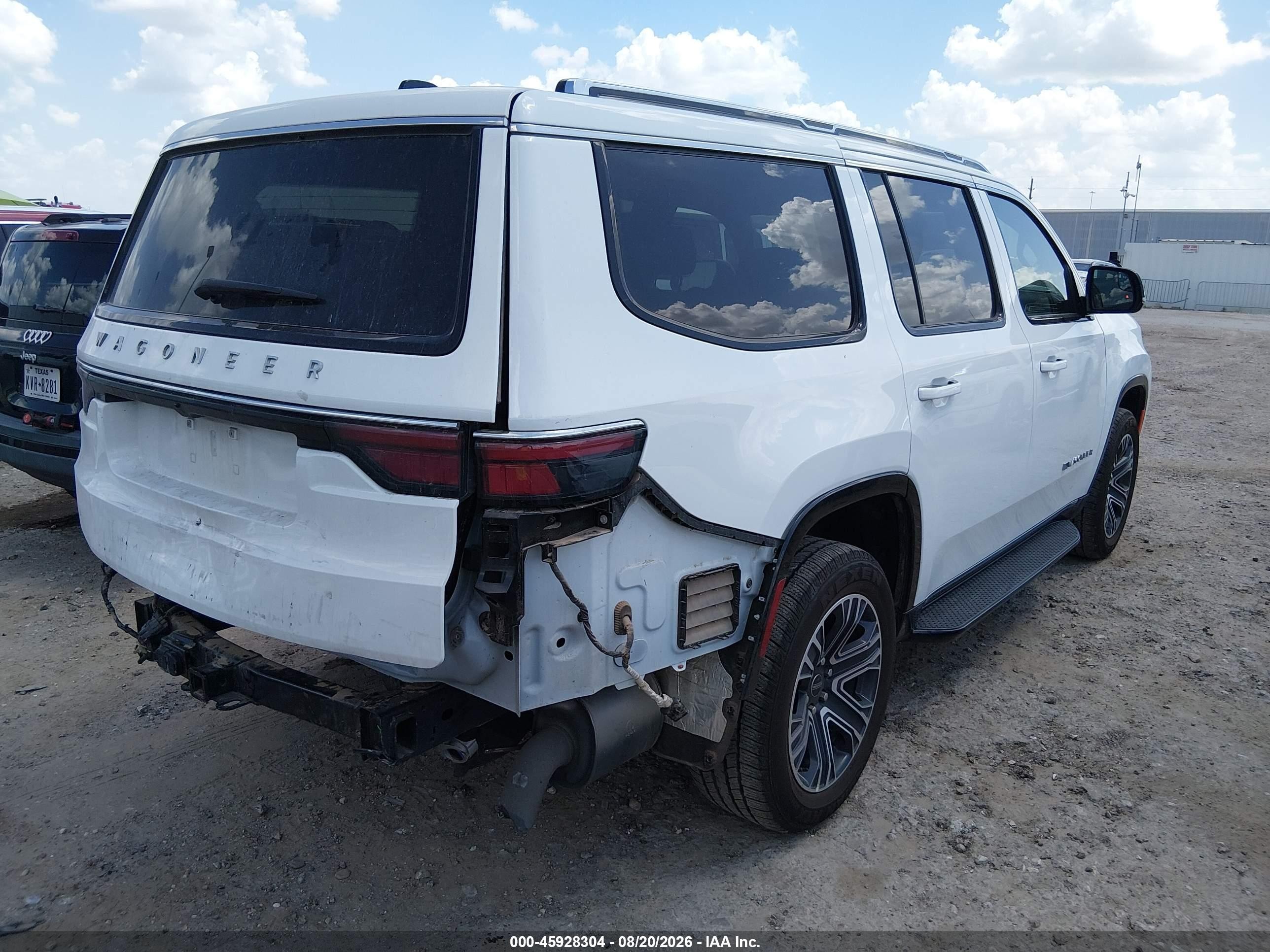 2025 Jeep Grand wagoneer VIN 1C4SJVBP7SS510334 IAAI salvage auction — Rear End, Enterprise Vehicles Clear Only (Texas), sold $24,600 on 2026-08-26 (photo 4)