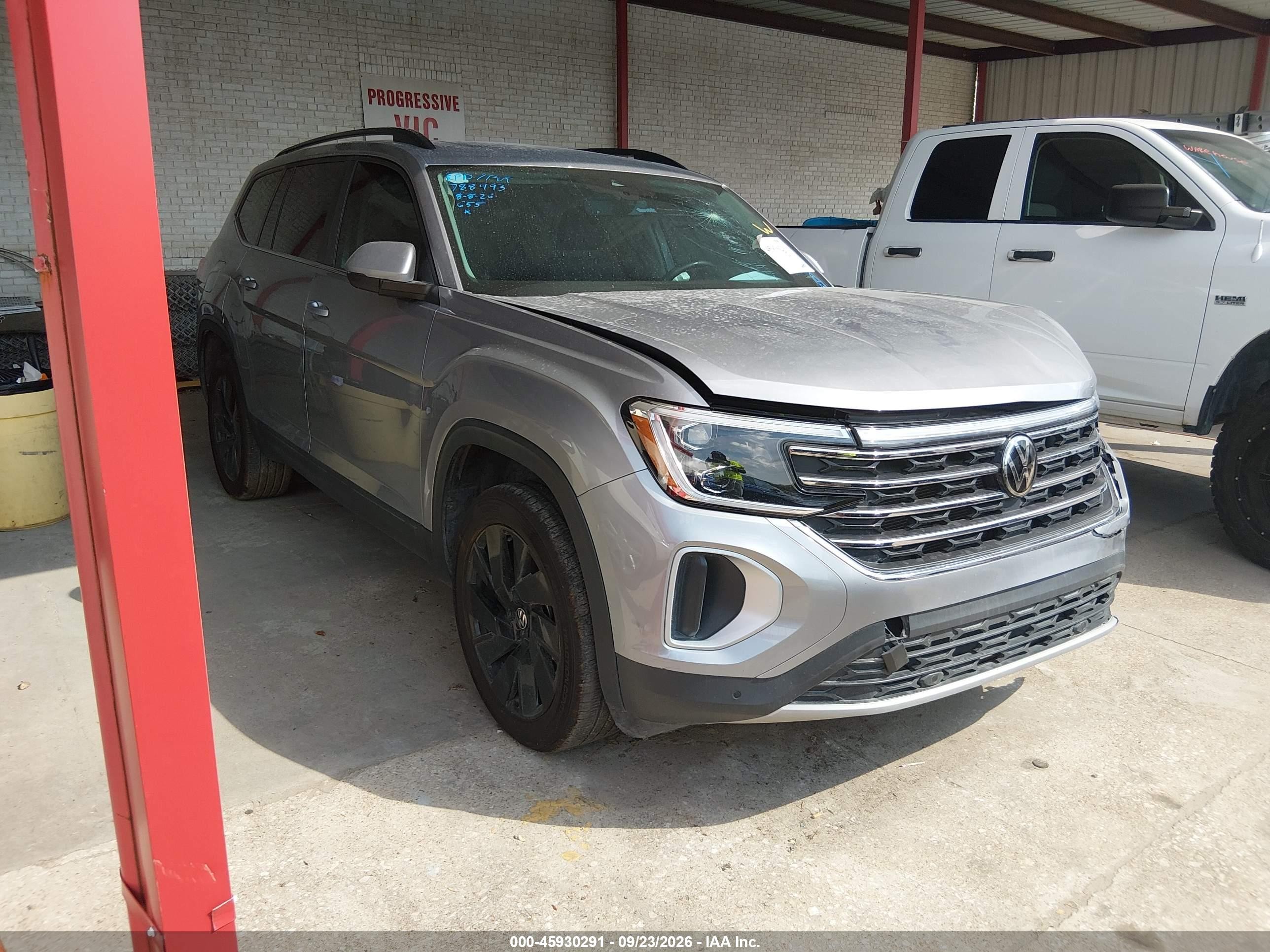 2025 Volkswagen Atlas VIN 1V2JR2CA8SC522840 — IAAI salvage auction photo