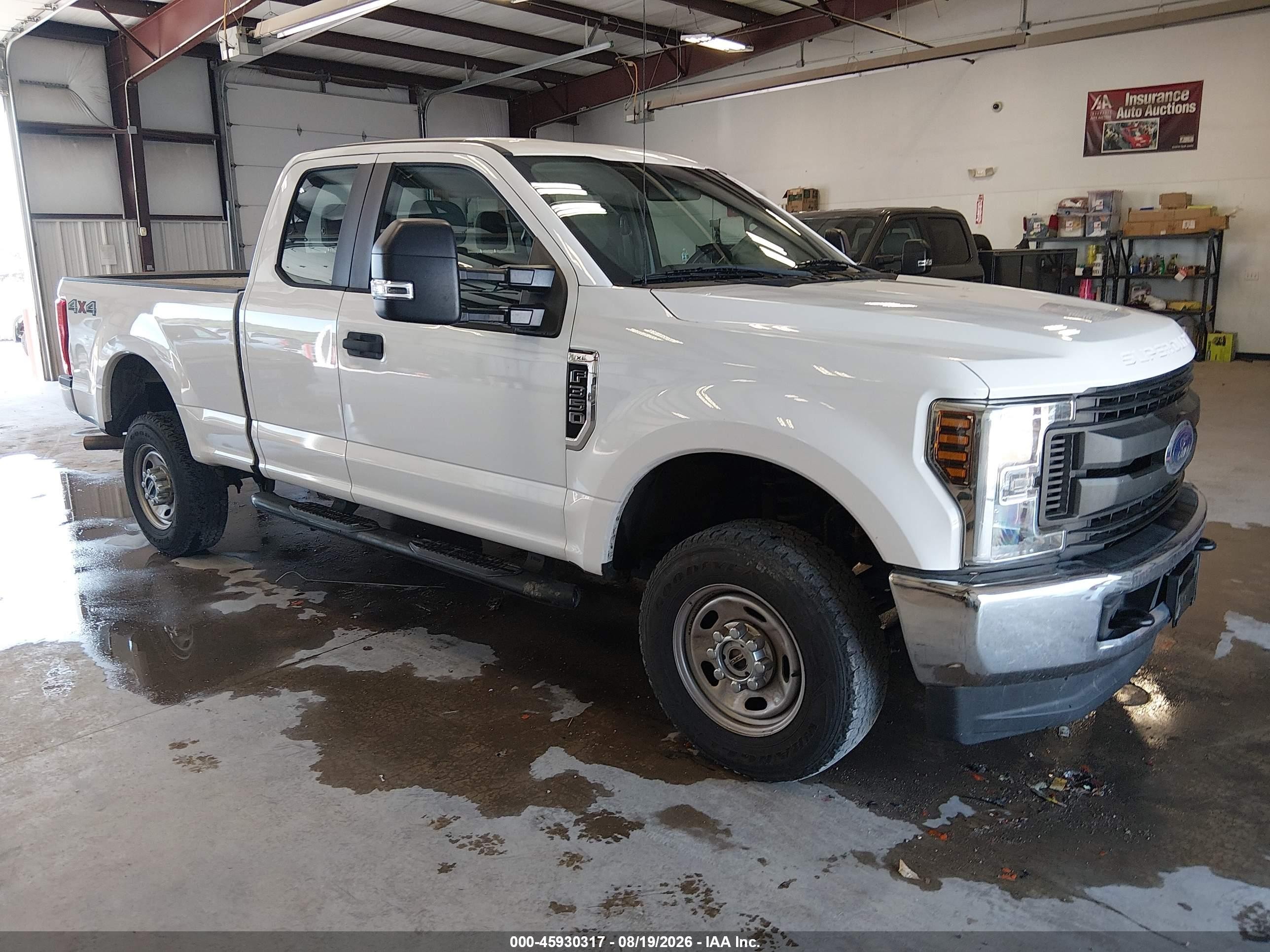 2018 Ford F-350 VIN 1FT8X3B68JEC22209 — IAAI salvage auction photo