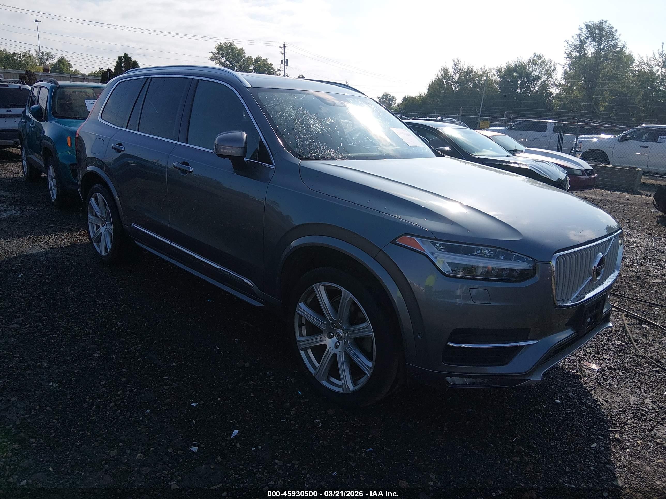 2018 Volvo XC90 VIN YV4A22PL7J1357209 — IAAI salvage auction photo