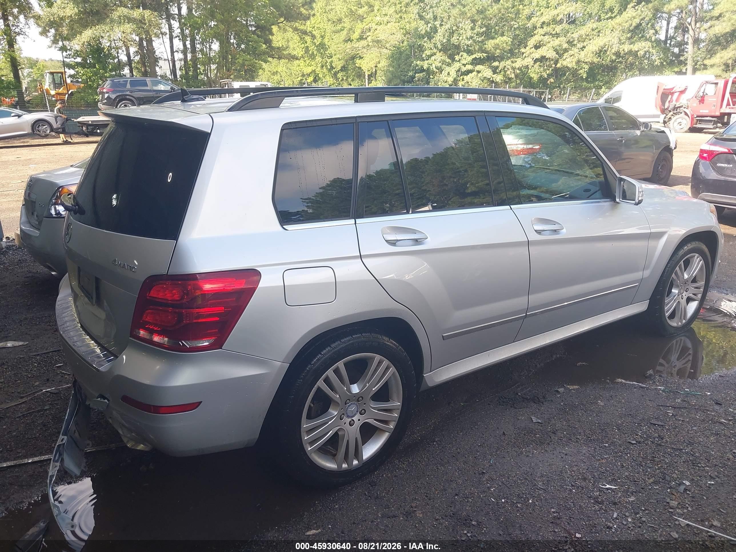 2013 Mercedes-benz Glk-klasse VIN WDCGG8JB7DG150784 IAAI salvage auction — Rear End, Clear (Virginia), sold $3,150 on 2026-09-07 (photo 4)