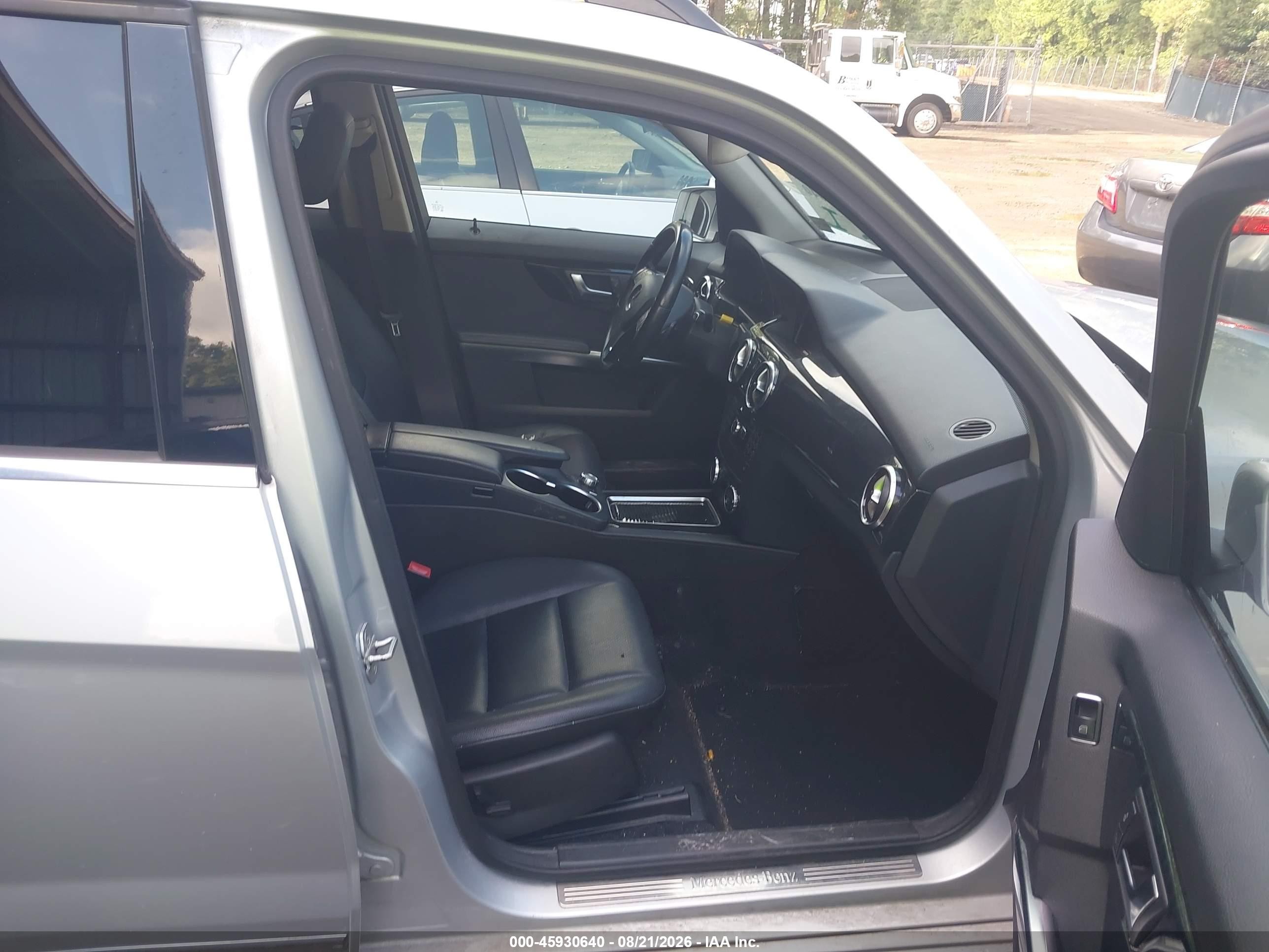 2013 Mercedes-benz Glk-klasse VIN WDCGG8JB7DG150784 IAAI salvage auction — Rear End, Clear (Virginia), sold $3,150 on 2026-09-07 (photo 5)