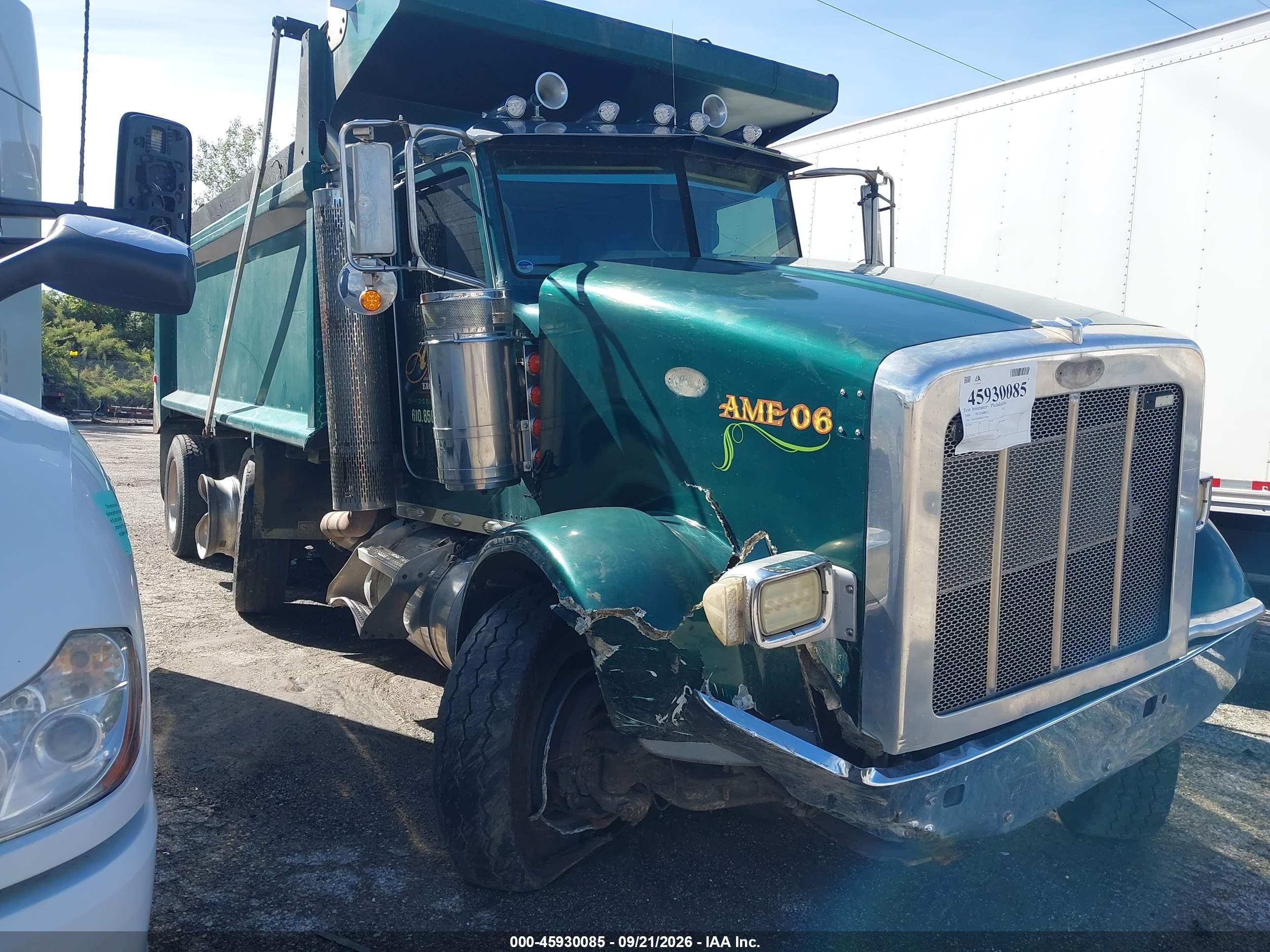 2009 Peterbilt 367 VIN 1NPTL0EX69N777348 — IAAI salvage auction photo