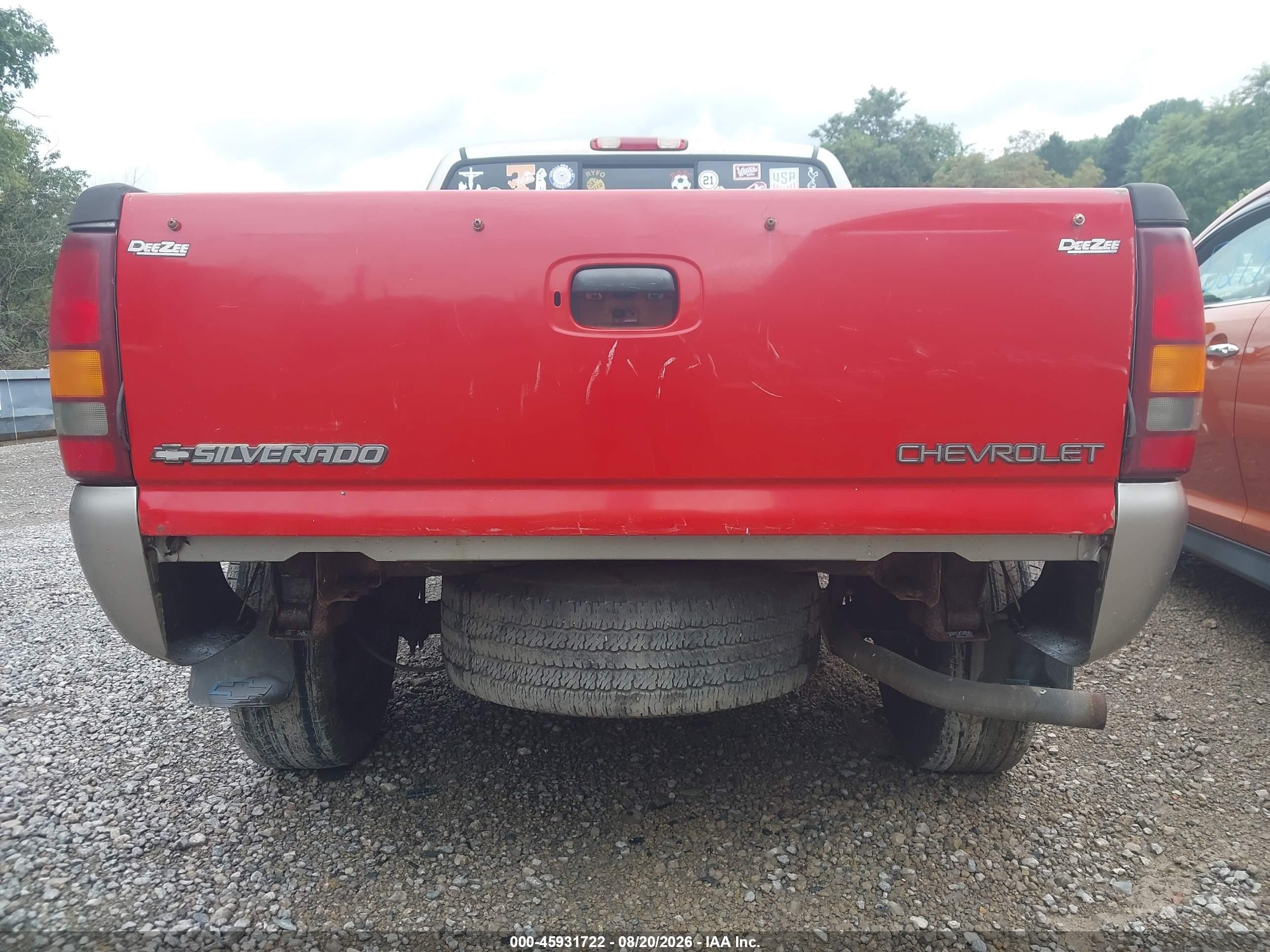 2000 Chevrolet Silverado 1500 VIN 1GCEK19T4YE221571 IAAI salvage auction — Normal Wear, Clear (Pennsylvania), sold $425 on 2026-09-08 (photo 6)