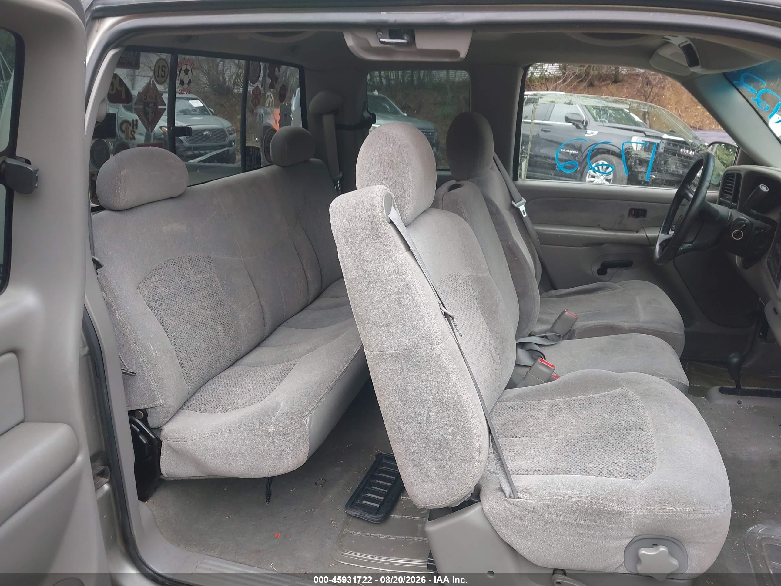 2000 Chevrolet Silverado 1500 VIN 1GCEK19T4YE221571 IAAI salvage auction — Normal Wear, Clear (Pennsylvania), sold $425 on 2026-09-08 (photo 8)