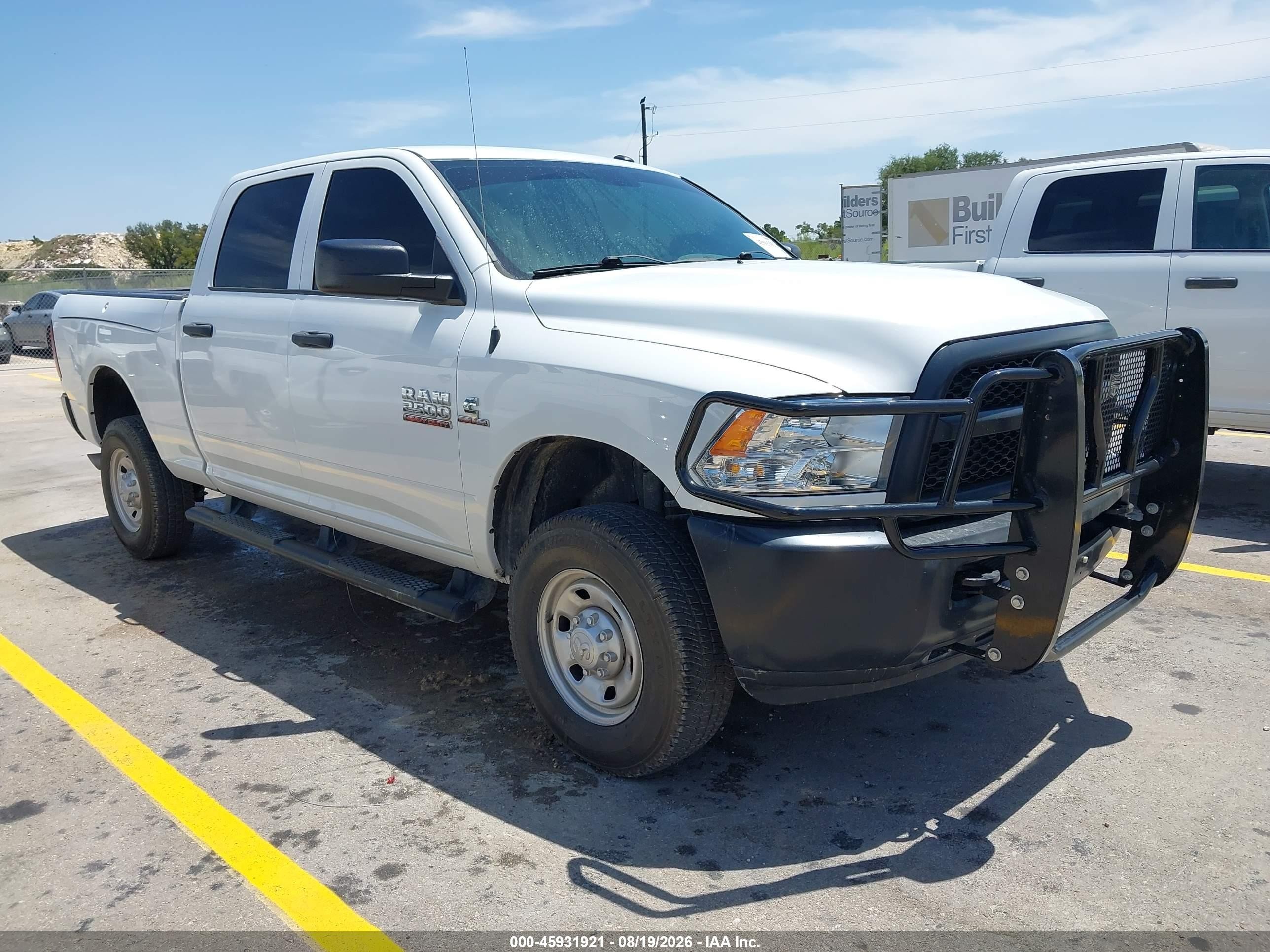 2017 Ram 2500 VIN 3C6UR5CLXHG715697 — IAAI salvage auction photo