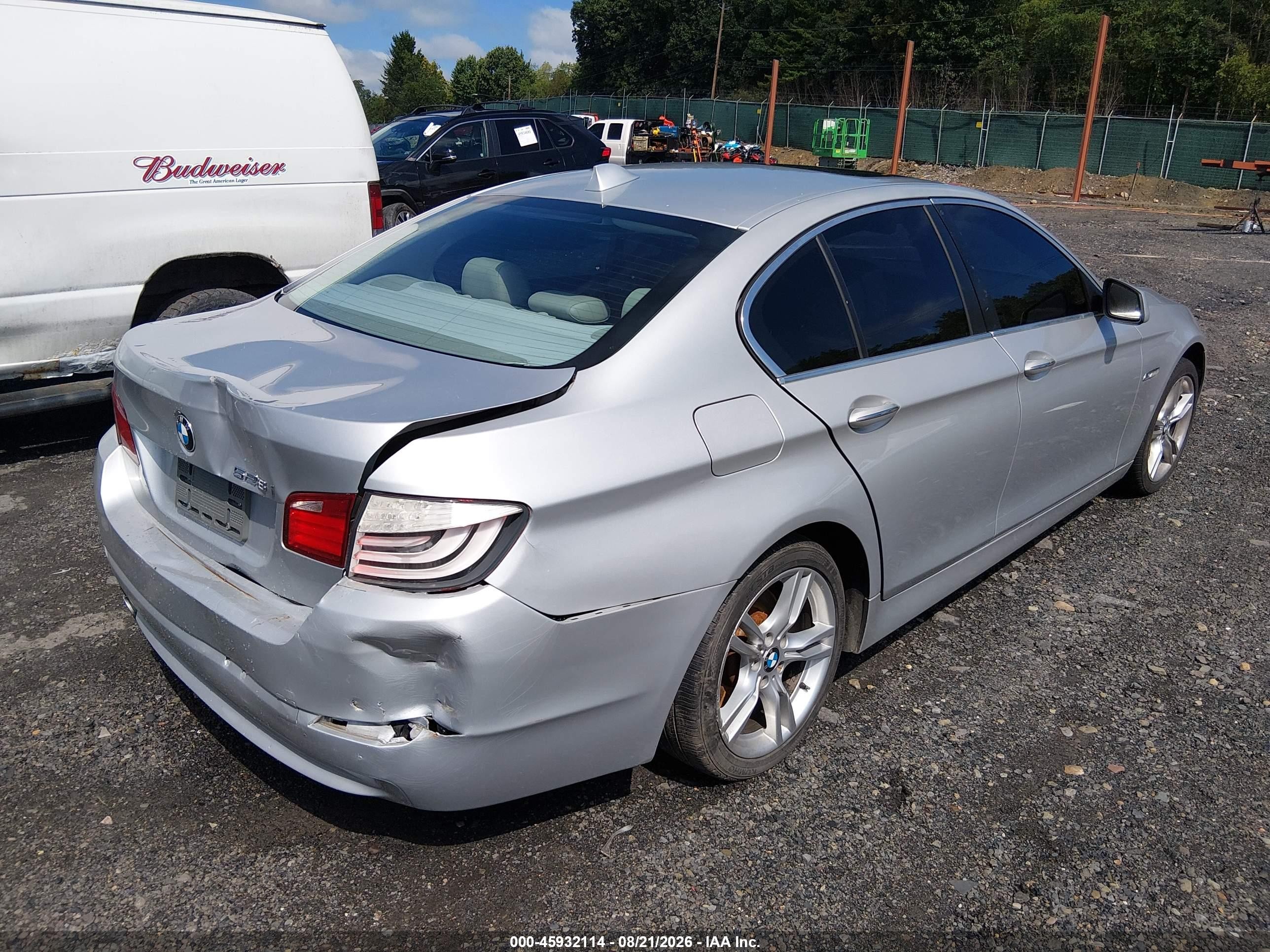 2011 BMW 5 series VIN WBAFR1C55BC737268 IAAI salvage auction — Rear End, Salvage (Pennsylvania), sold $350 on 2026-09-08 (photo 4)