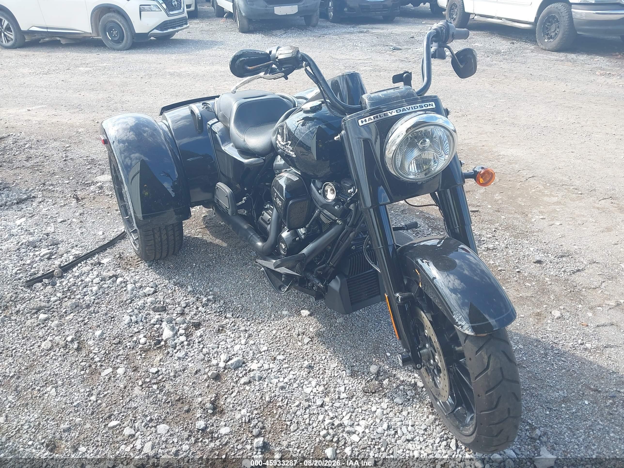 2024 Harley-Davidson FLRT VIN 1HD1MCP16RB855049 — IAAI salvage auction photo