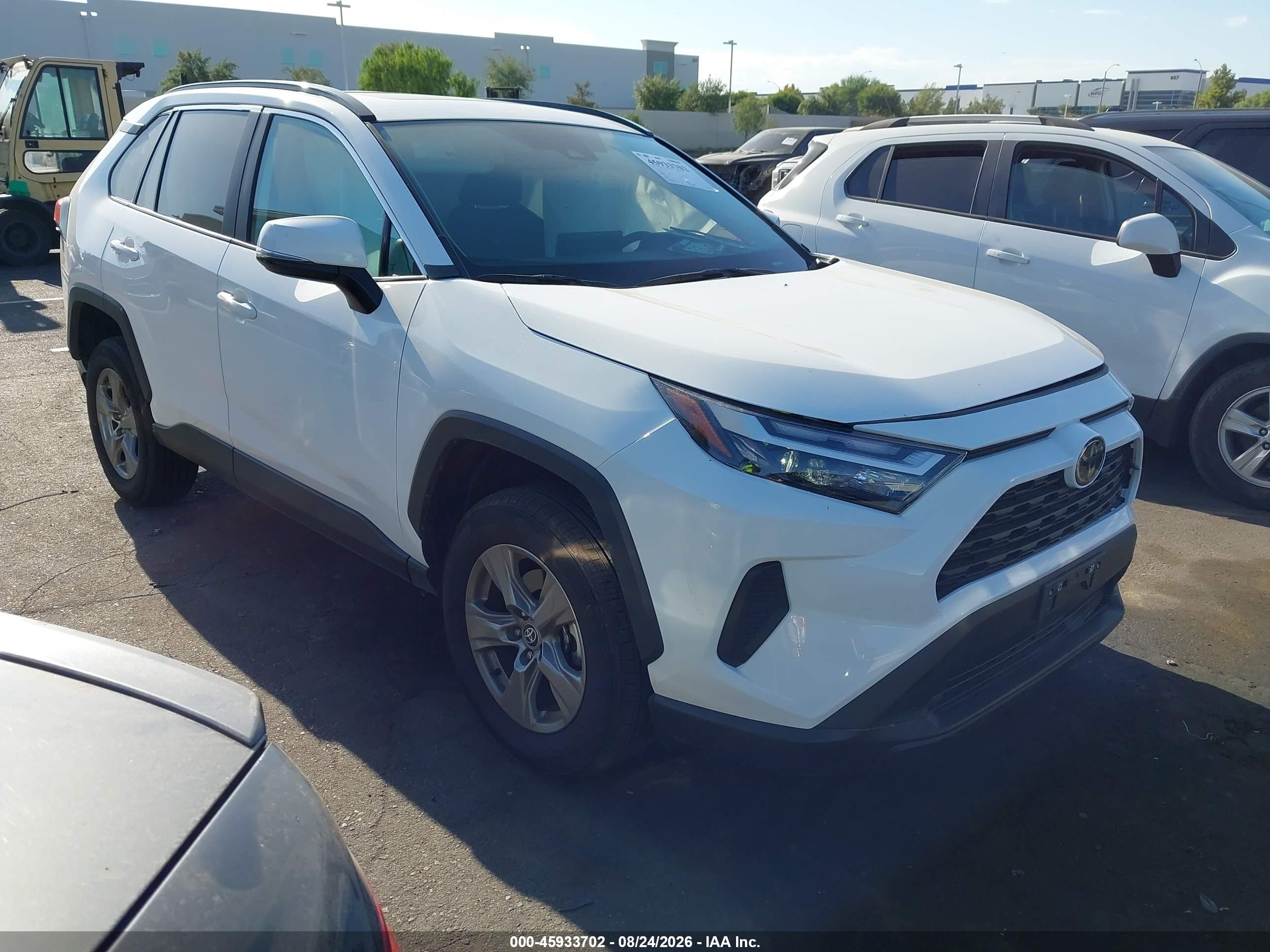 2025 Toyota RAV4 VIN 2T3W1RFV7SW427737 — IAAI salvage auction photo