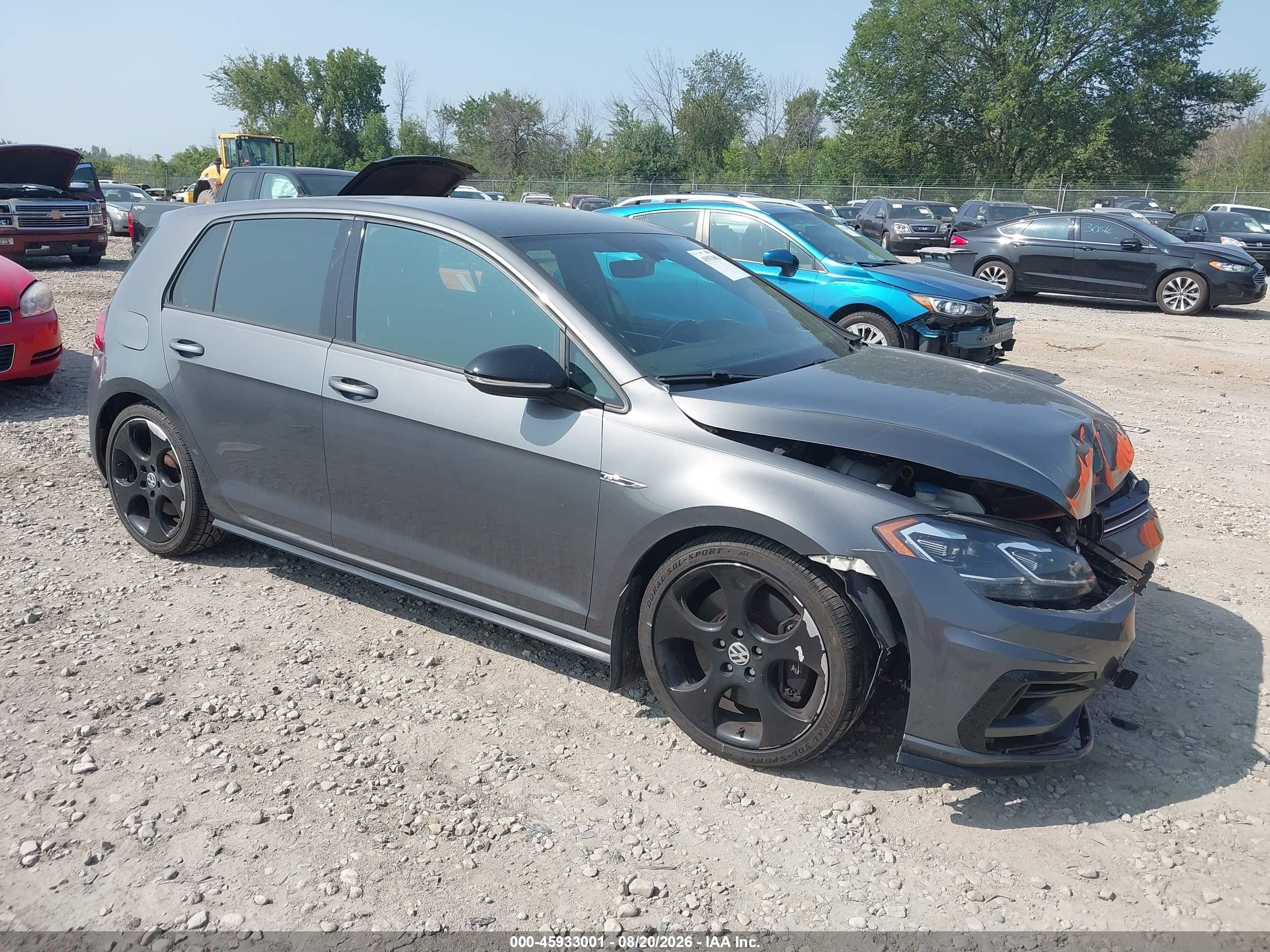 2018 Volkswagen Golf R VIN WVWVF7AU5JW149226 — IAAI salvage auction photo