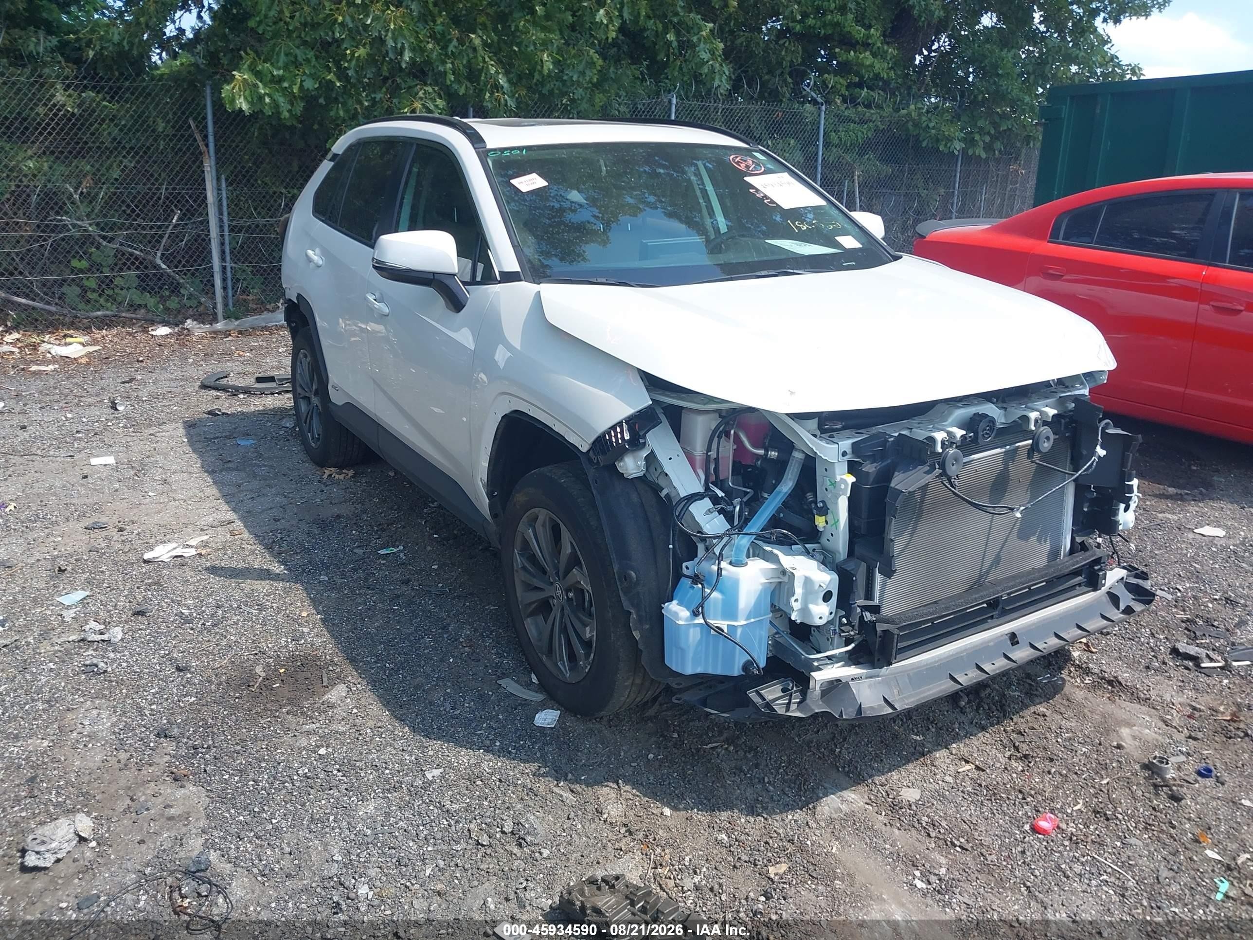 2025 Toyota RAV4 Hybrid VIN 4T3B6RFV7SU186830 — IAAI salvage auction photo