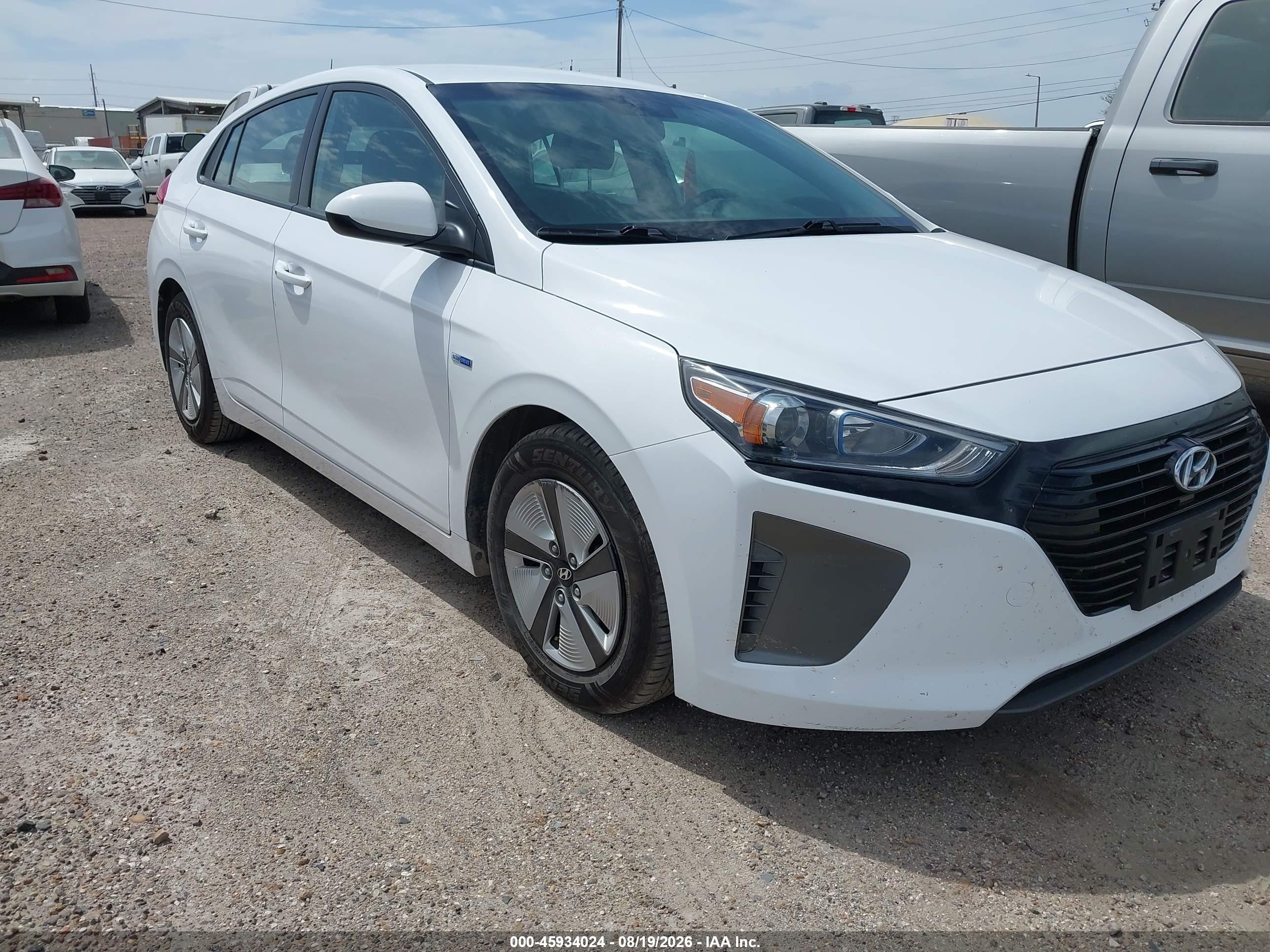 2018 Hyundai Ioniq Hybrid VIN KMHC65LC3JU075506 — IAAI salvage auction photo