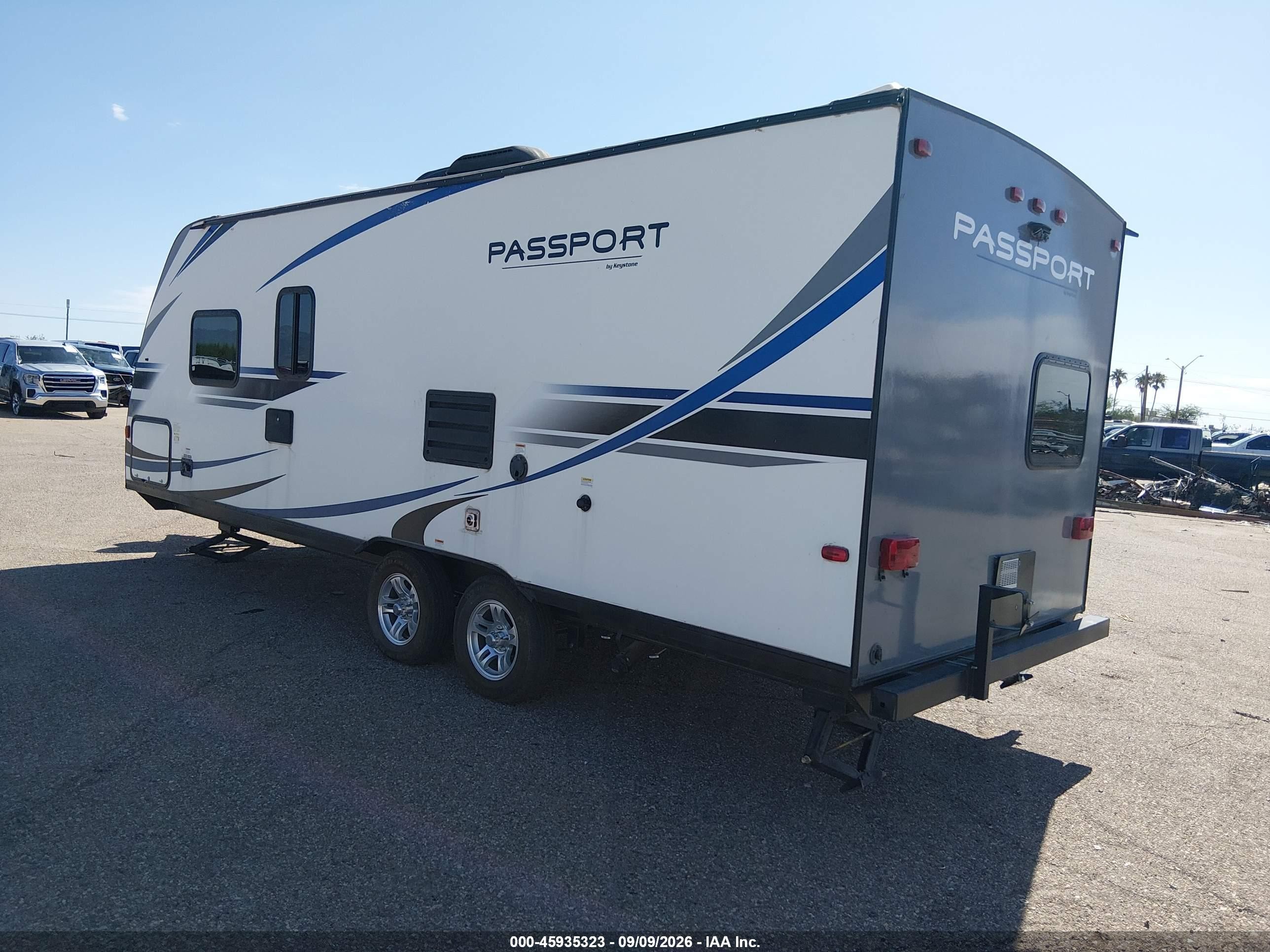 2019 Keystone R 199mlwe VIN 4YDT23926KX413173 IAAI salvage auction — Theft, Clear (Arizona), sold $4,950 on 2026-10-08 (photo 3)