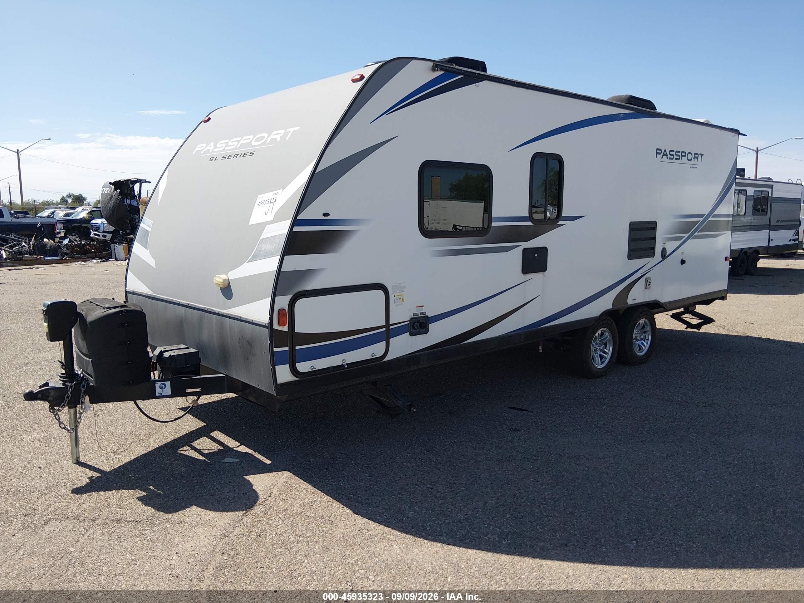 2019 Keystone R 199mlwe VIN 4YDT23926KX413173 IAAI salvage auction — Theft, Clear (Arizona), sold $4,950 on 2026-10-08 (photo 4)