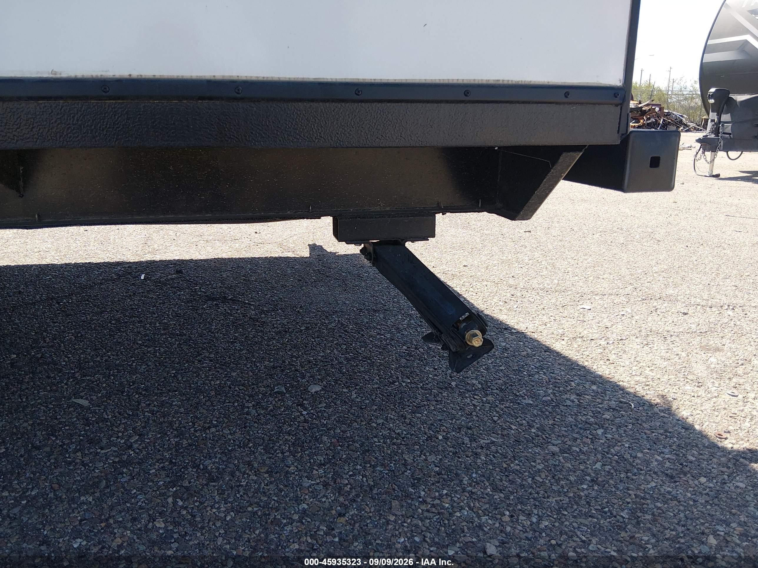 2019 Keystone R 199mlwe VIN 4YDT23926KX413173 IAAI salvage auction — Theft, Clear (Arizona), sold $4,950 on 2026-10-08 (photo 6)