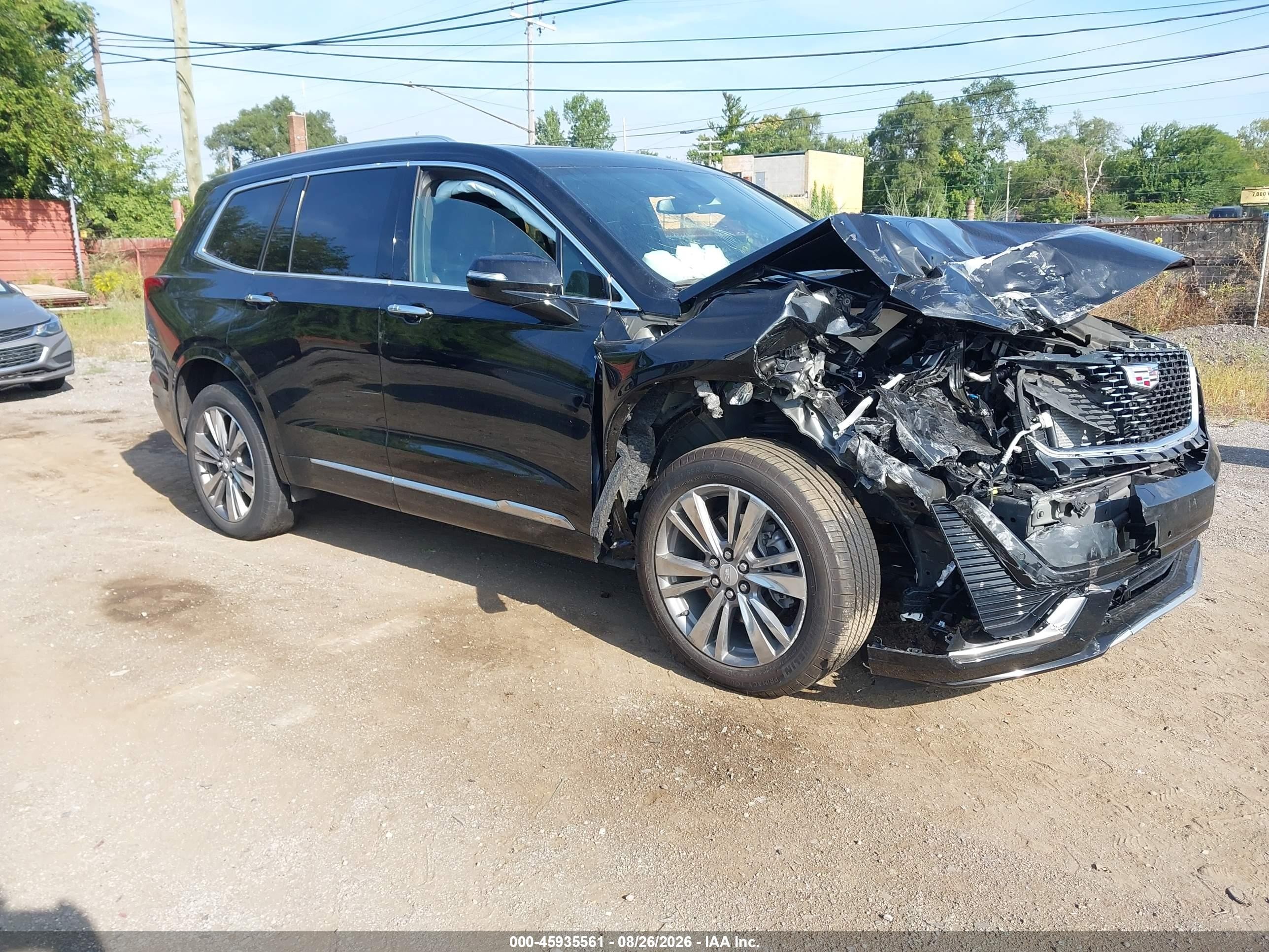 2022 Cadillac XT6 VIN 1GYKPDRS8NZ147034 IAAI salvage auction — Front End, Scrap (Michigan), sold $4,300 on 2026-09-24 (photo 1)