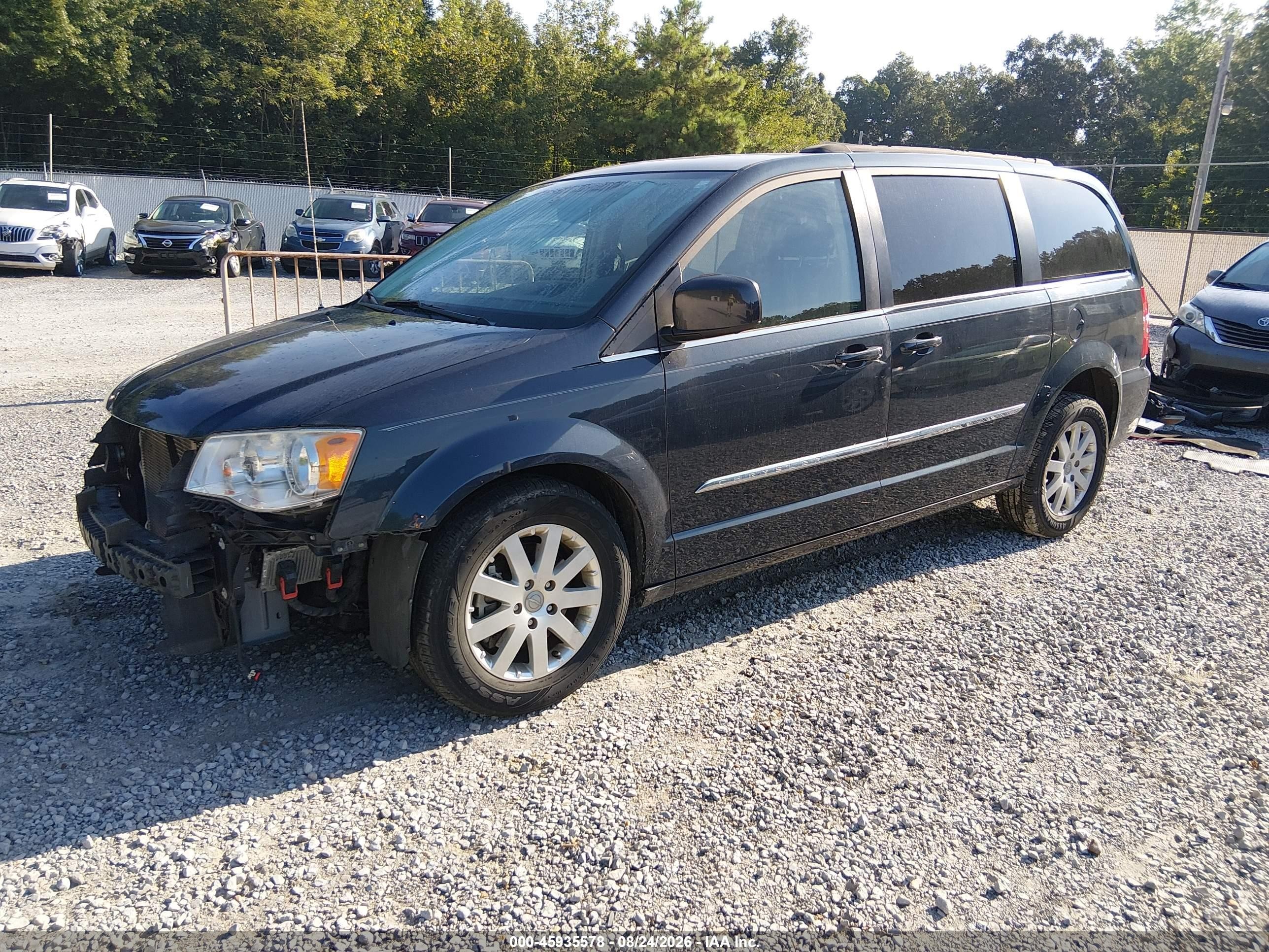 2014 Chrysler Town & country VIN 2C4RC1BG5ER382490 IAAI salvage auction — Front End, Salvage (Kentucky), sold $750 on 2026-09-12 (photo 2)