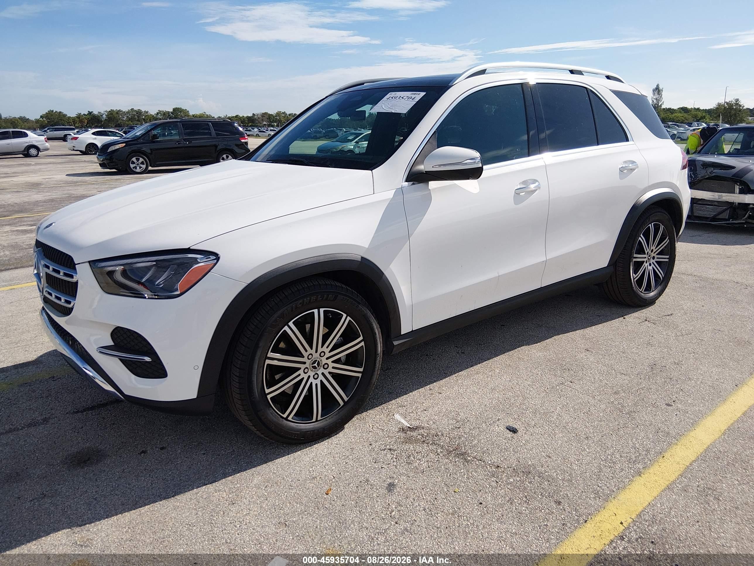 2026 Mercedes-benz Gle VIN 4JGFB4FB9TB532792 IAAI salvage auction — Unknown, Rebuildable (Florida), sold $30,250 on 2026-09-11 (photo 2)