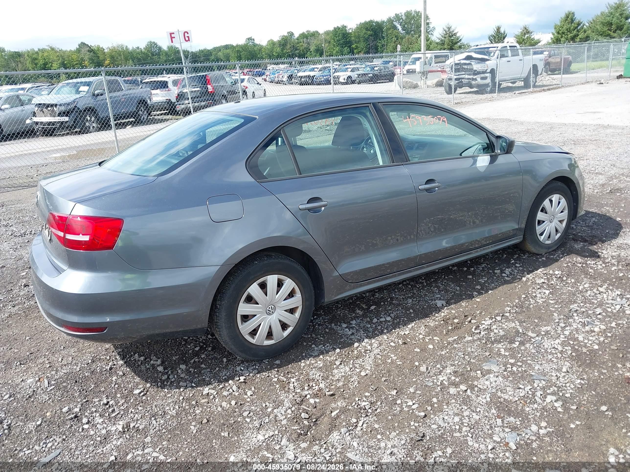 2015 Volkswagen Jetta VIN 3VW2K7AJ4FM405705 IAAI salvage auction — Unknown, Mv-907A (New York), sold $650 on 2026-09-08 (photo 4)
