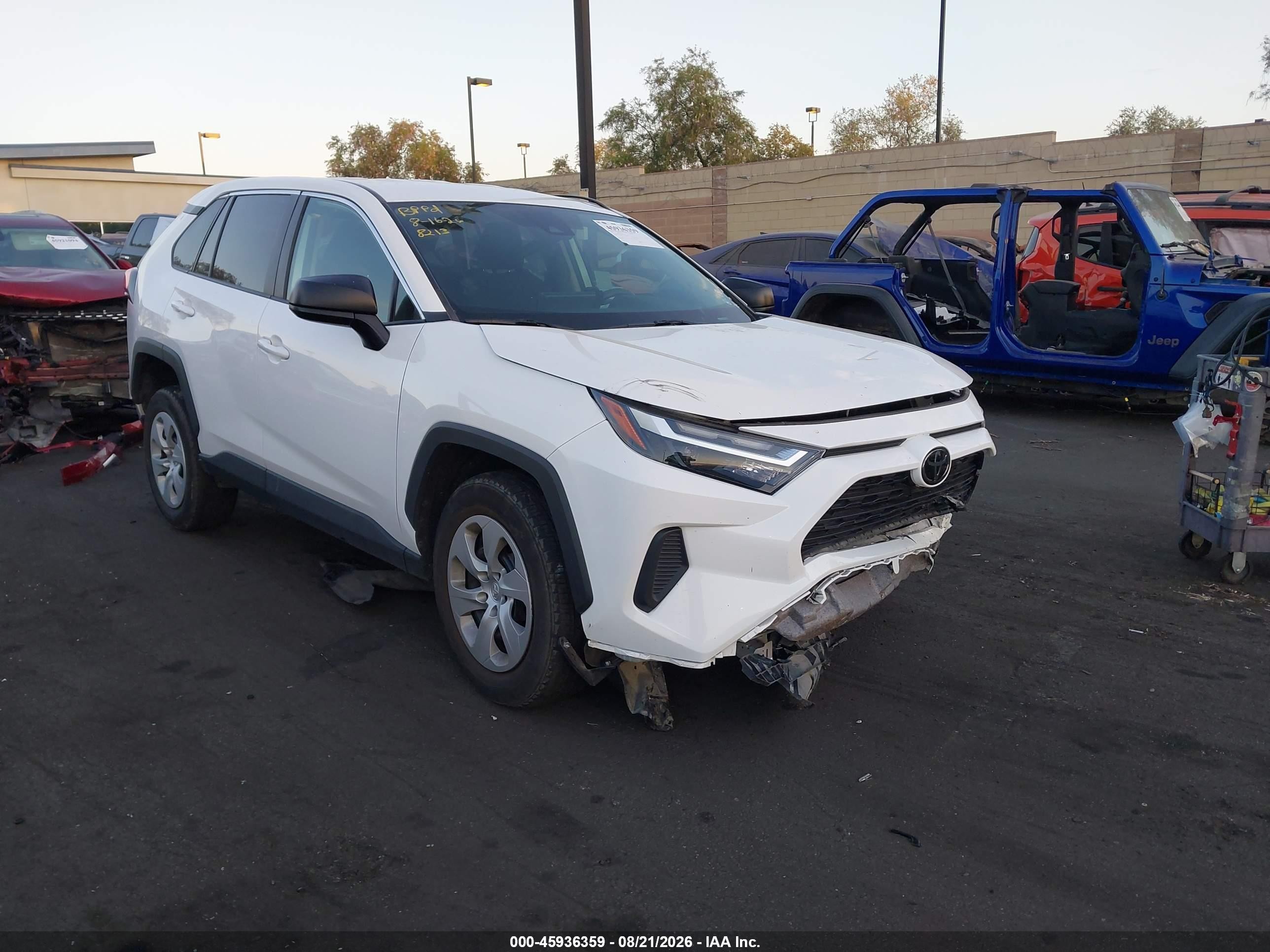 2024 Toyota RAV4 VIN 2T3F1RFV2RC458213 — IAAI salvage auction photo