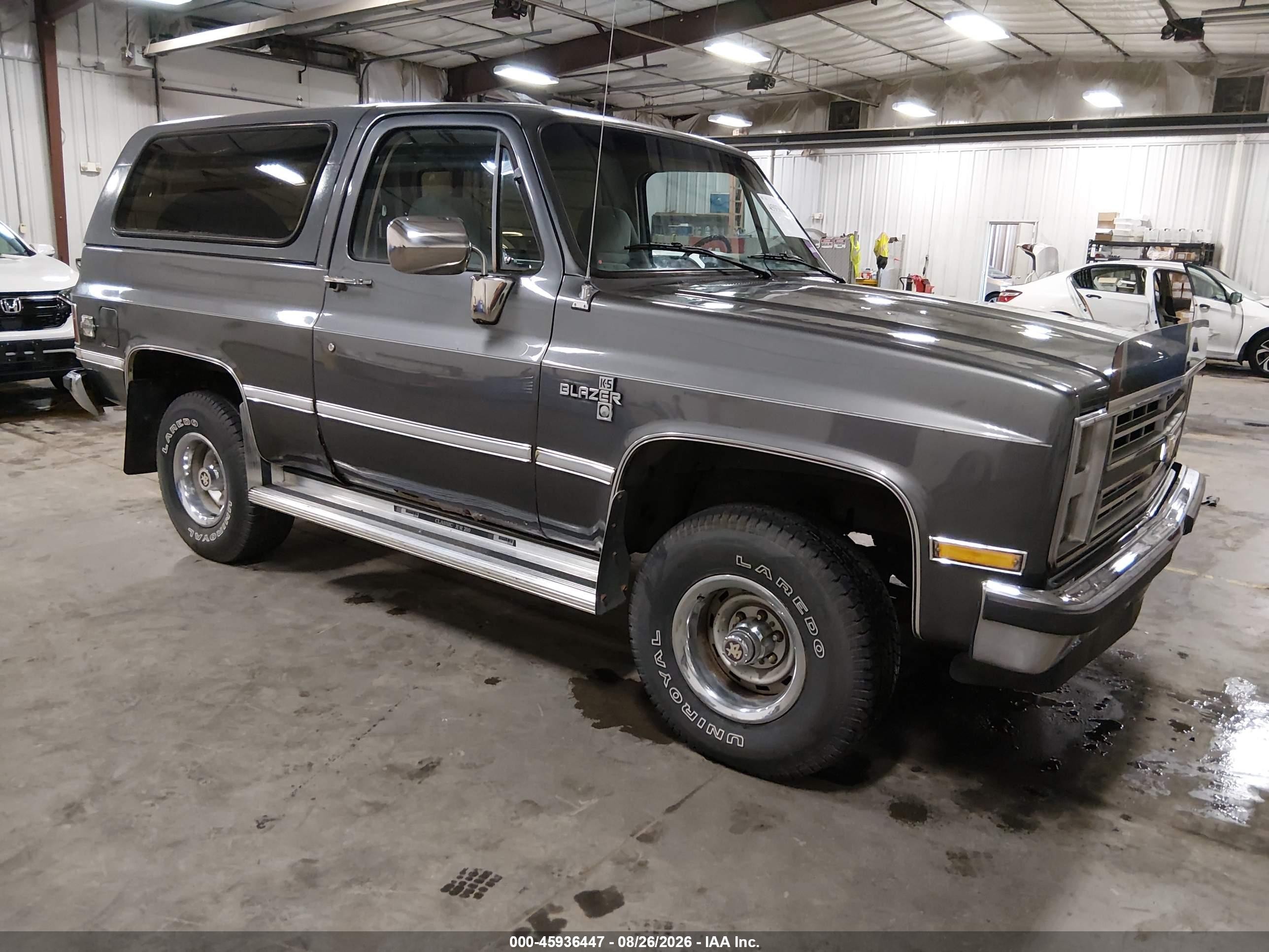 1987 Chevrolet Blazer VIN 1GNEV18K4HF113386 — IAAI salvage auction photo