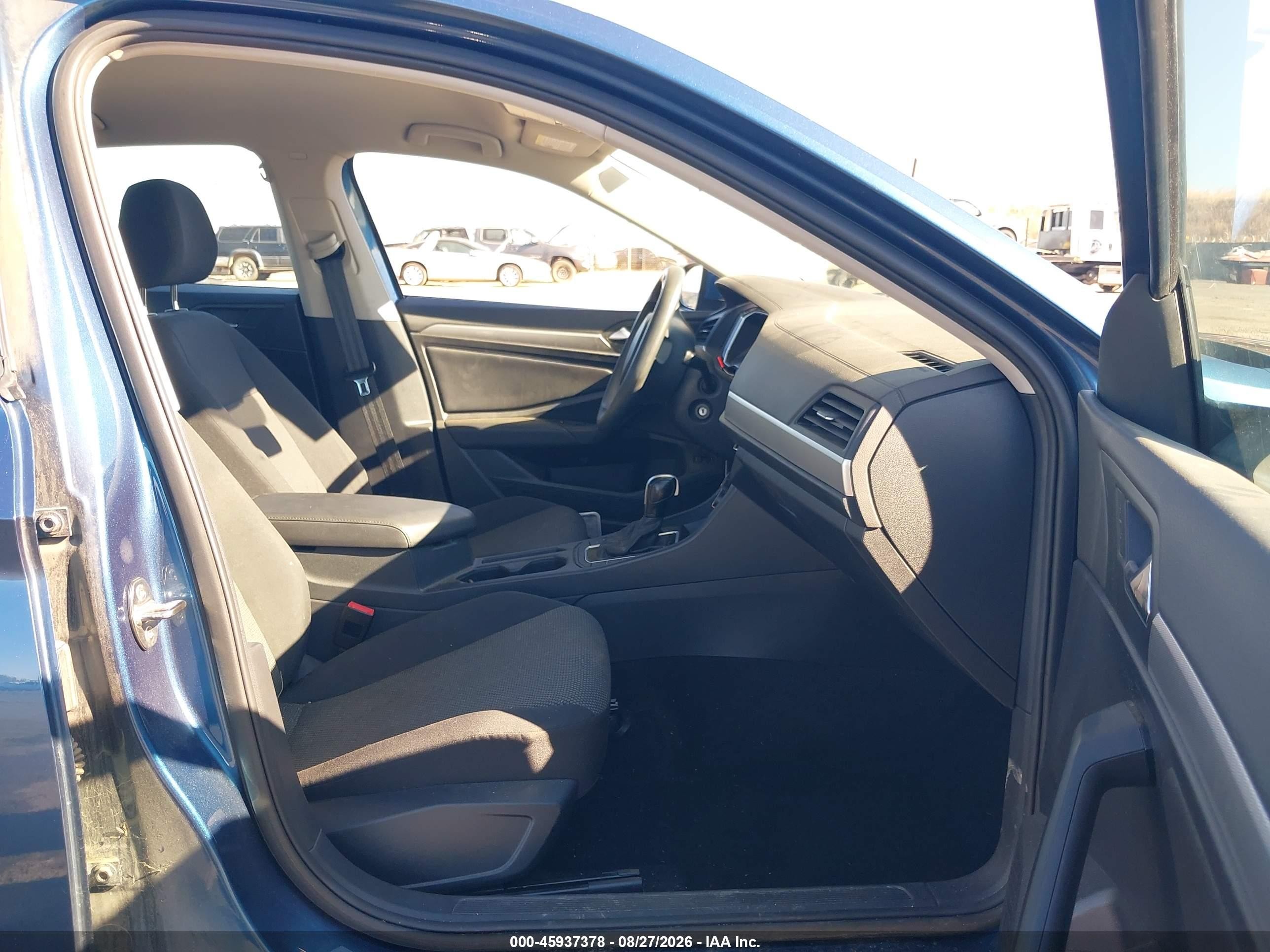 2020 Volkswagen Jetta VIN 3VWCB7BU3LM059557 IAAI salvage auction — Front End, Salvage (California), sold $4,200 on 2026-09-25 (photo 5)