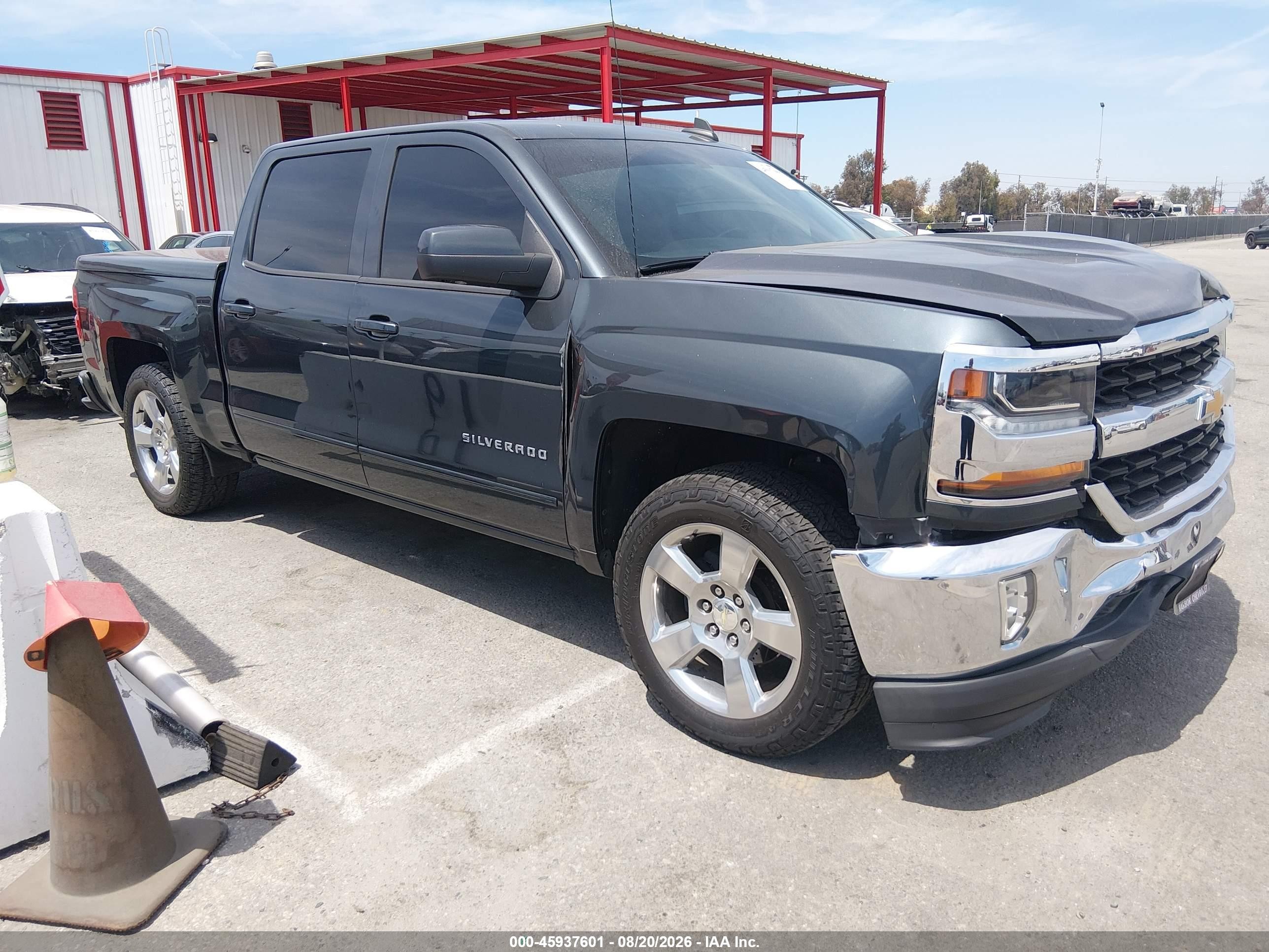 2018 Chevrolet Silverado 1500 VIN 3GCPCREC1JG411126 — IAAI salvage auction photo