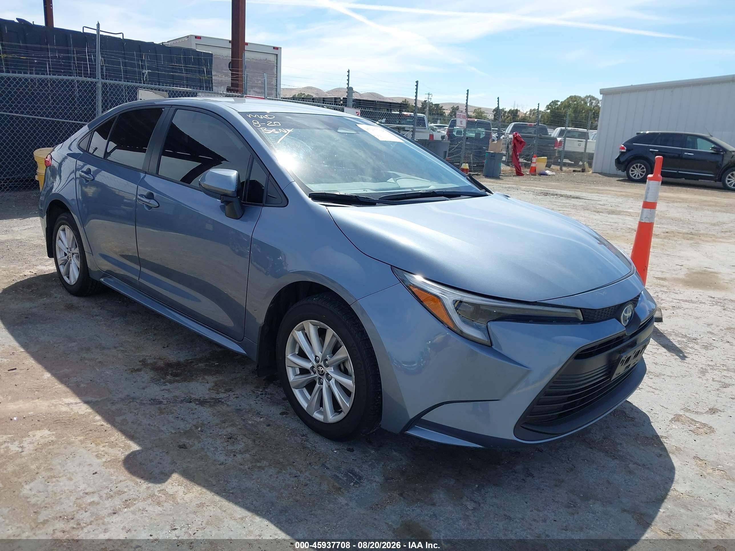 2024 Toyota Corolla VIN JTDBCMFEXR3040270 — IAAI salvage auction photo