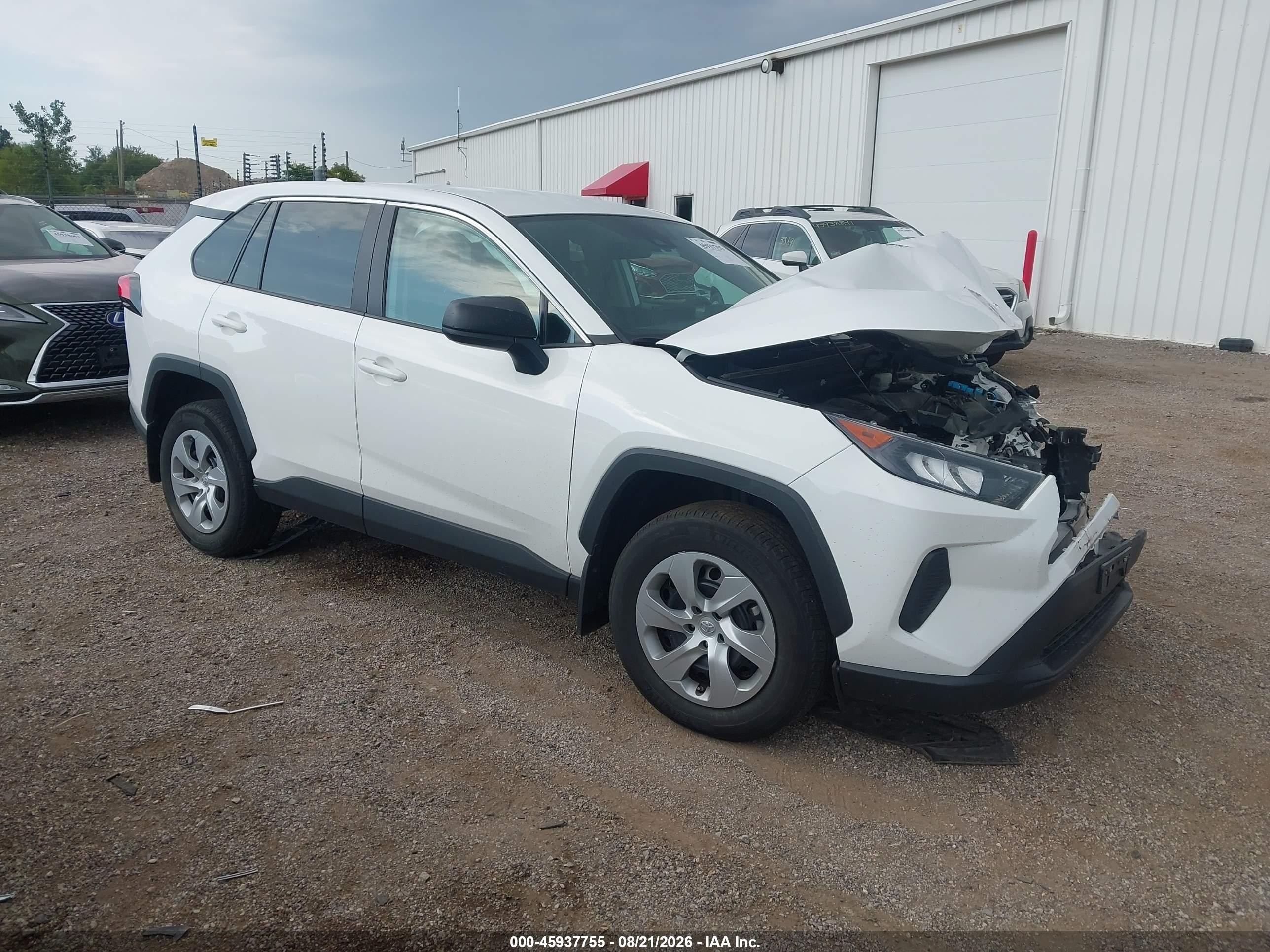 2022 Toyota RAV4 VIN 2T3F1RFV4NC261909 — IAAI salvage auction photo