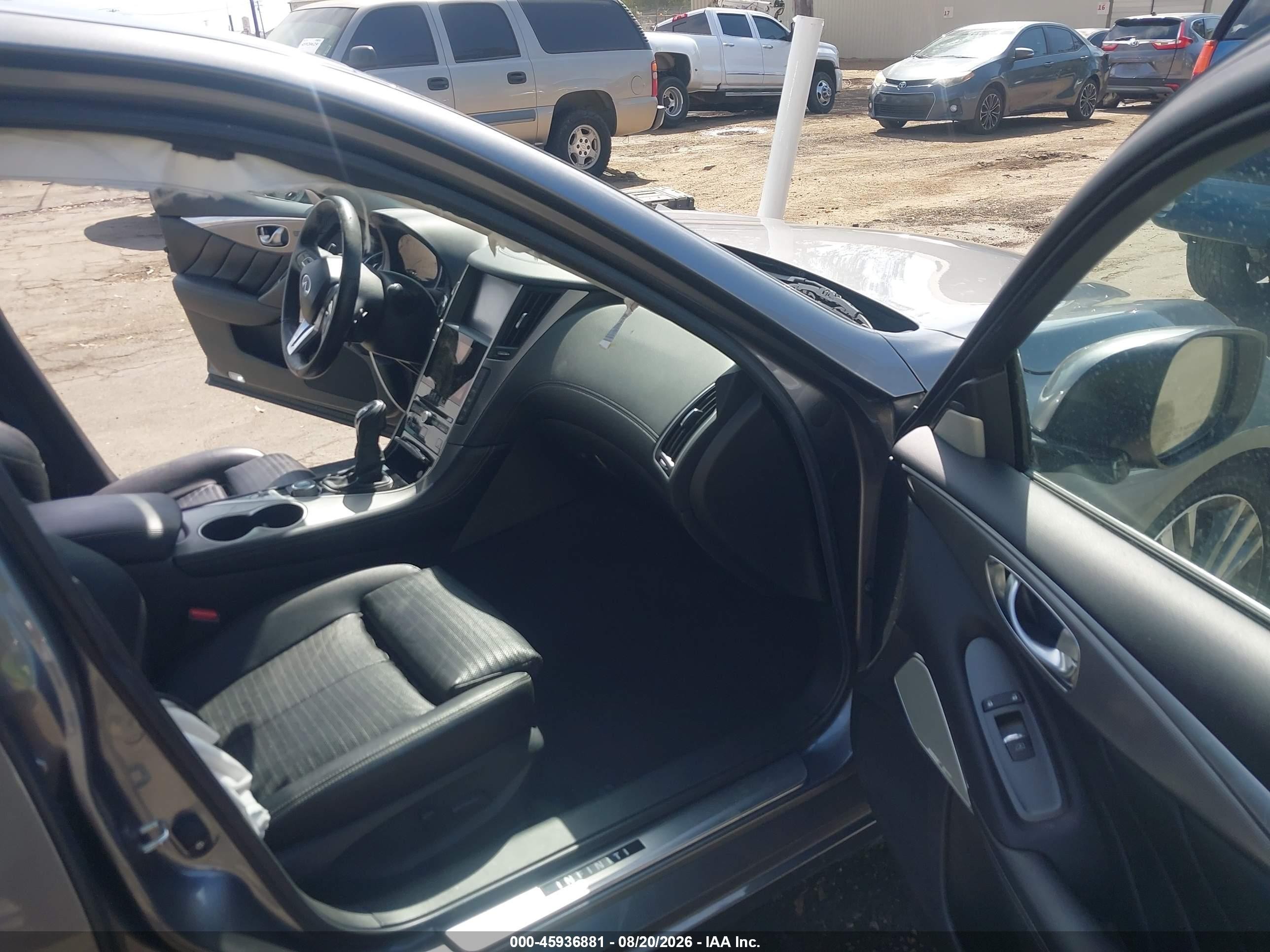 2019 Infiniti Q50 VIN JN1EV7AP6KM512324 IAAI salvage auction — Side, Salvage (California), sold $3,150 on 2026-09-08 (photo 5)