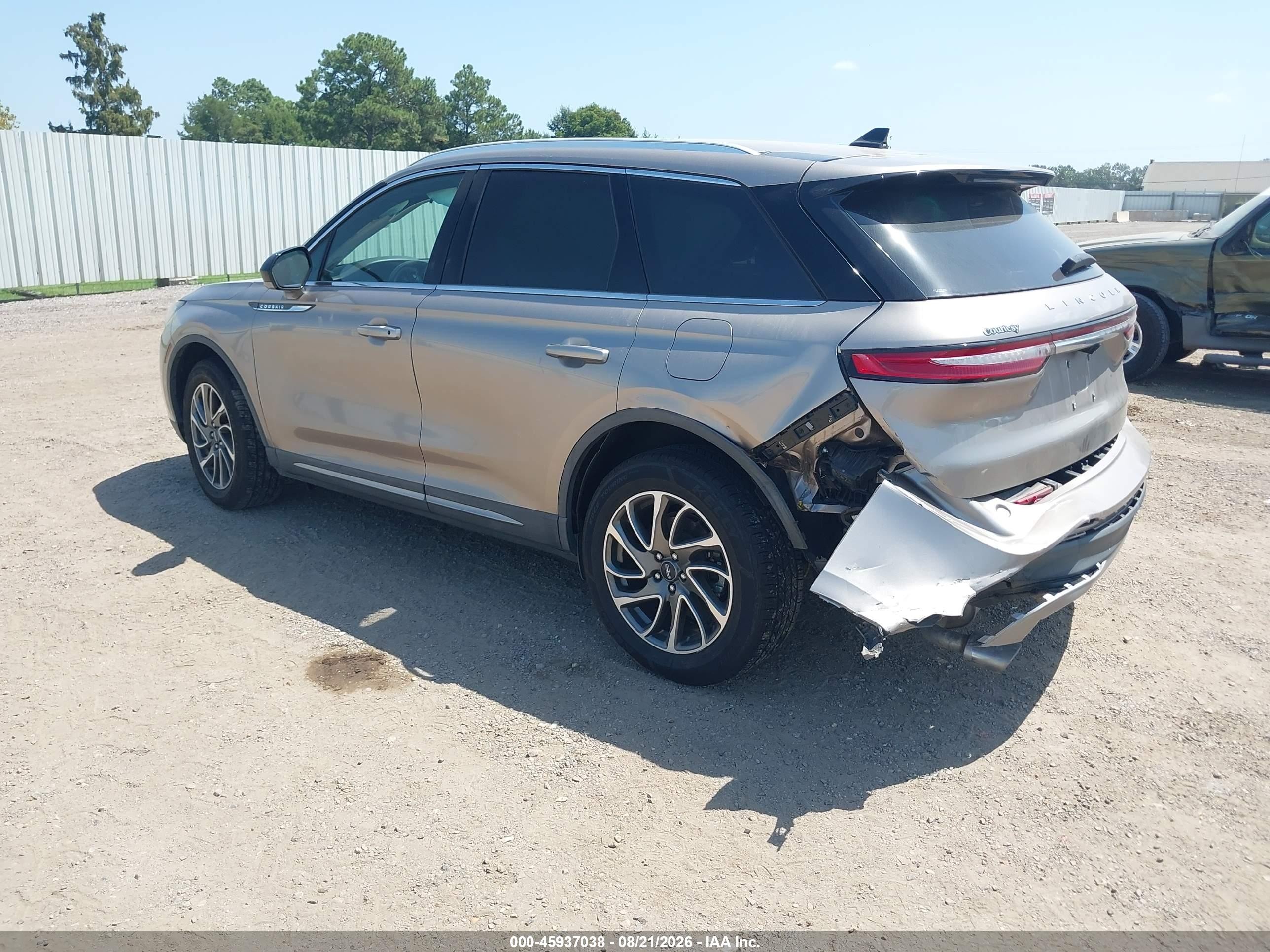 2020 Lincoln Corsair VIN 5LMCJ1C94LUL15805 IAAI salvage auction — Rear End, Salvage (Louisiana), sold $3,150 on 2026-09-05 (photo 3)