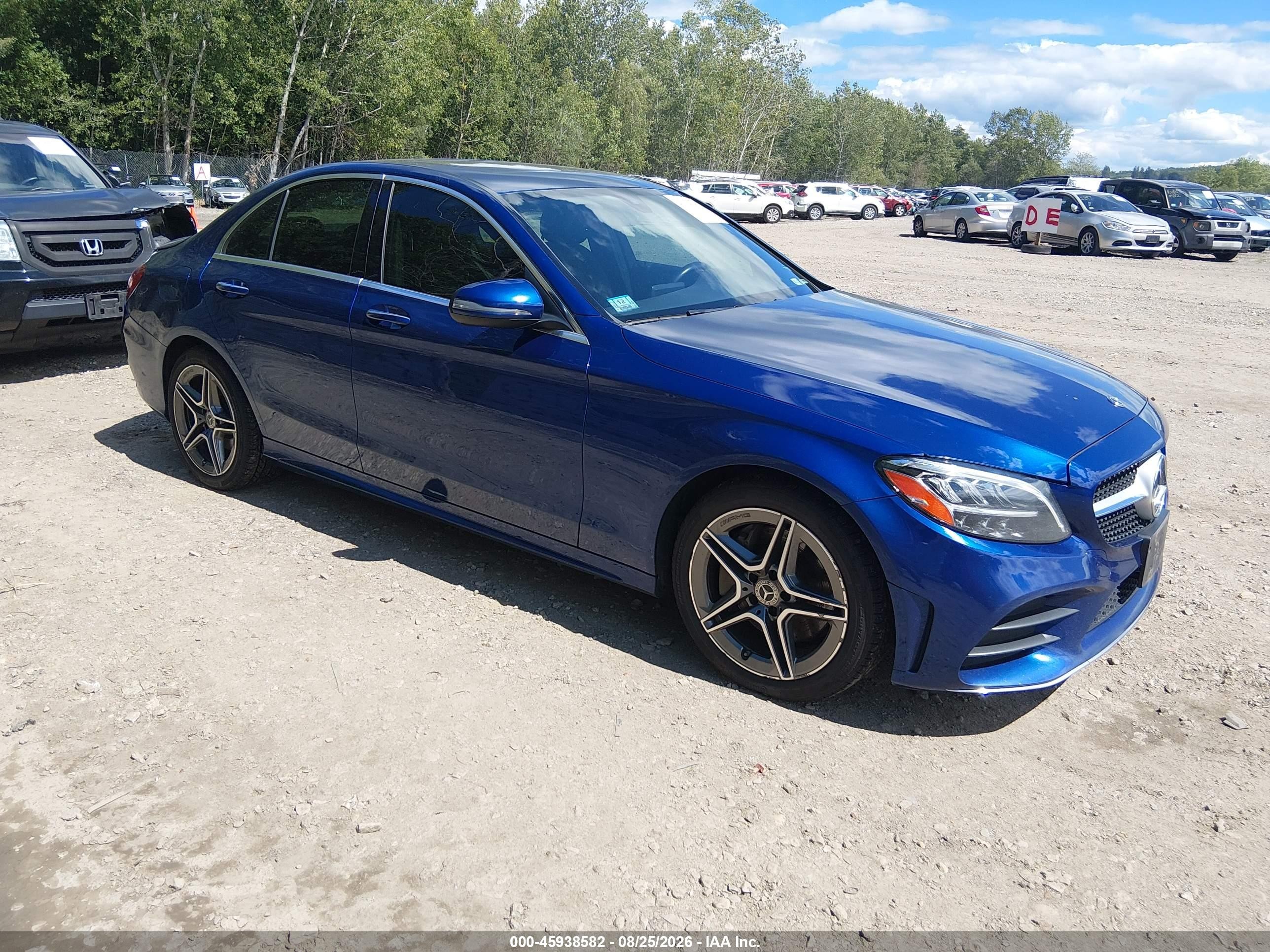 2019 Mercedes-Benz C-Class VIN 55SWF8EB3KU290464 — IAAI salvage auction photo