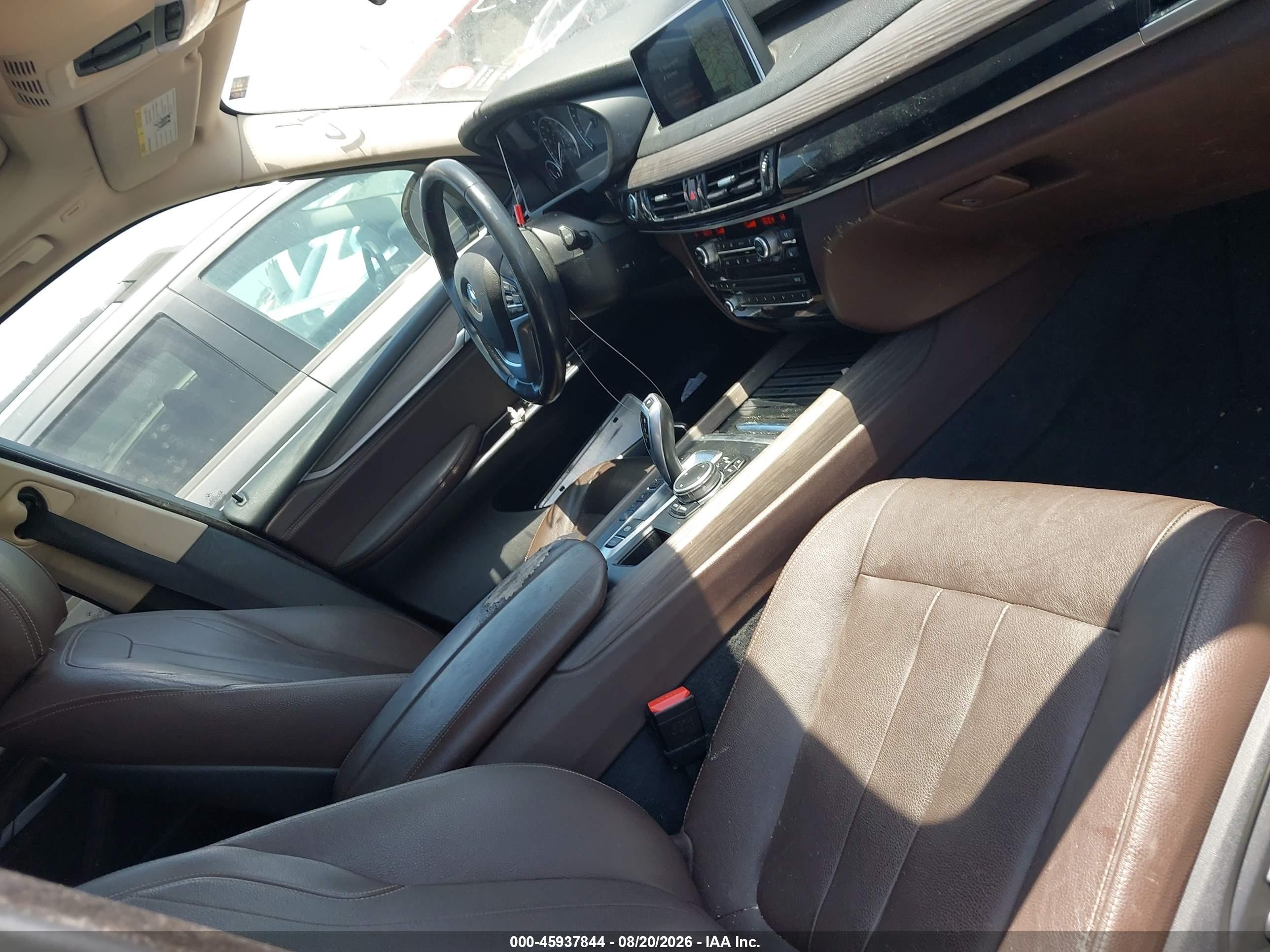 2015 BMW X5 VIN 5UXKR0C50F0P18208 IAAI salvage auction — Normal Wear, Original (Texas), sold $4,725 on 2026-09-12 (photo 5)