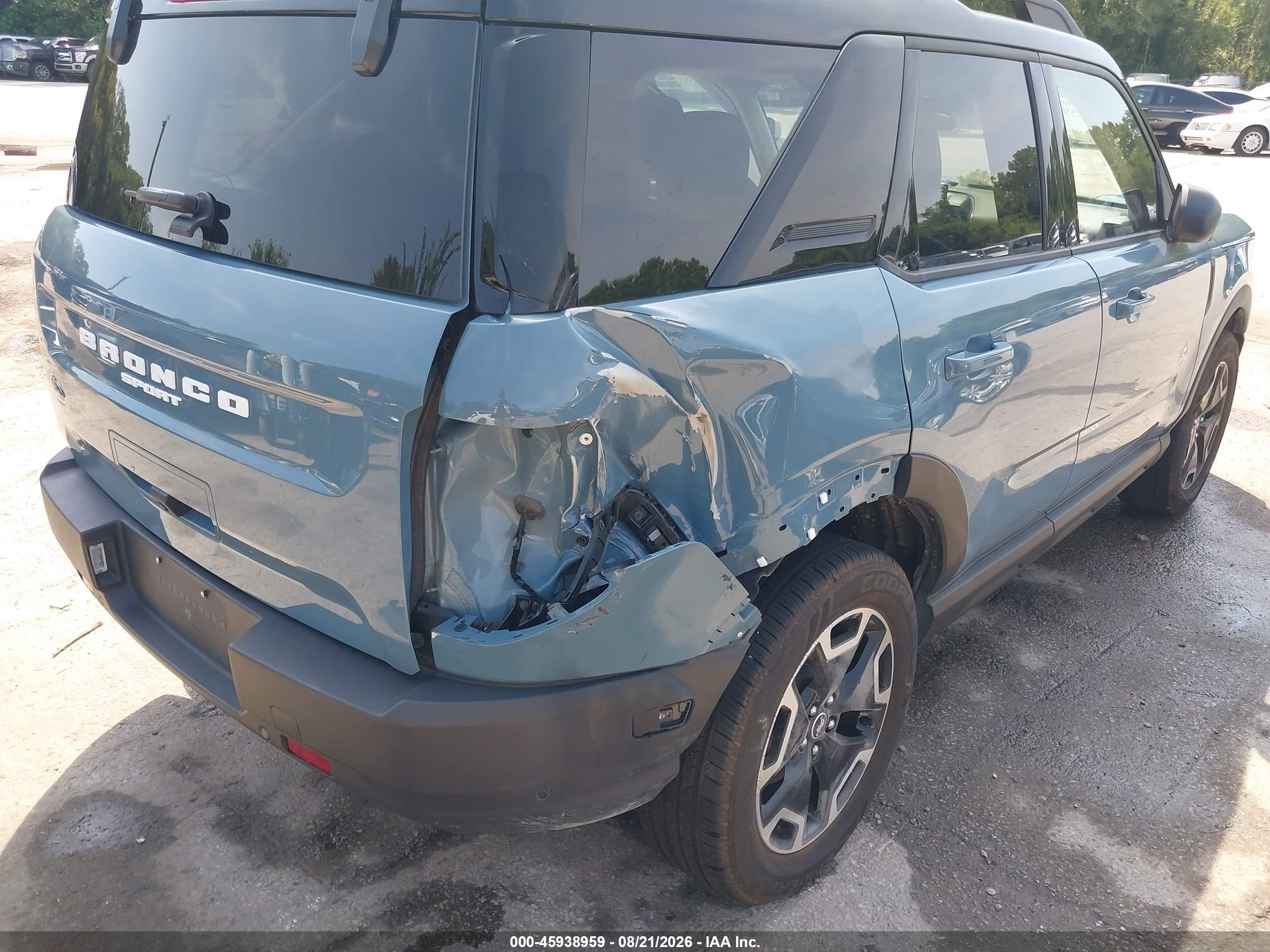 2021 Ford Bronco sport VIN 3FMCR9C60MRA73703 IAAI salvage auction — Rear End, Salvage (Kansas), sold $9,600 on 2026-09-18 (photo 6)