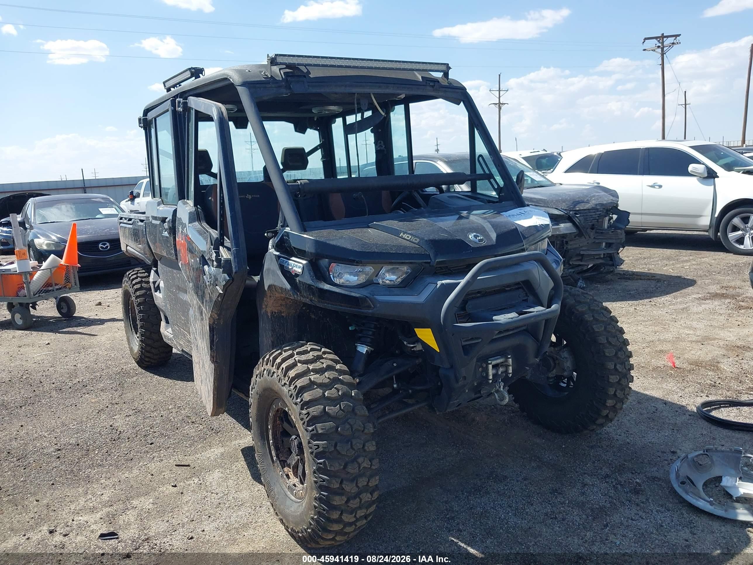 2023 Can-Am Defender VIN 3JBUUAX43PK000438 — IAAI salvage auction photo