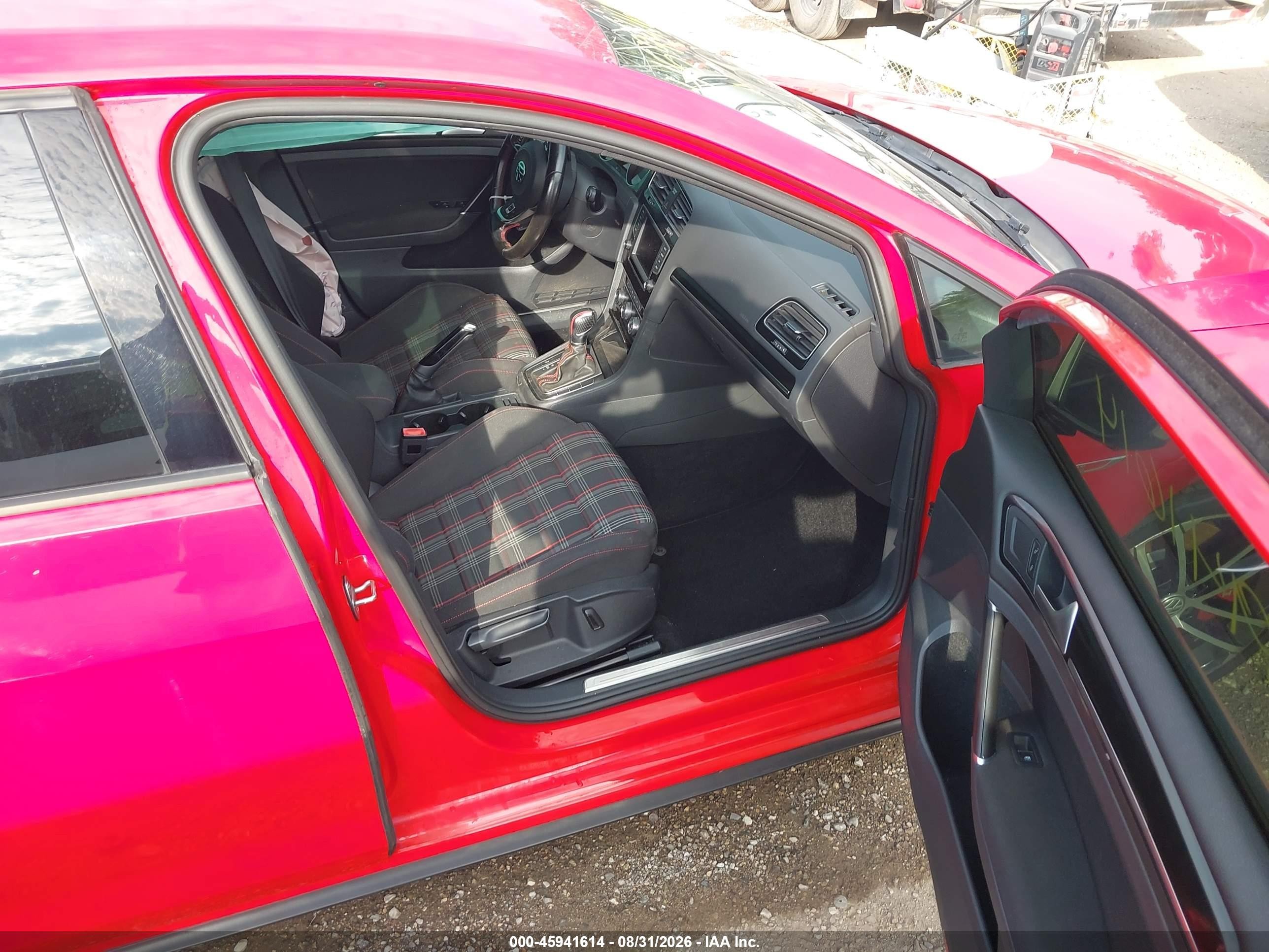 2017 Volkswagen Golf gti VIN 3VW447AU3HM053703 IAAI salvage auction — Rear End, Clear (Indiana), sold $4,275 on 2026-10-04 (photo 5)